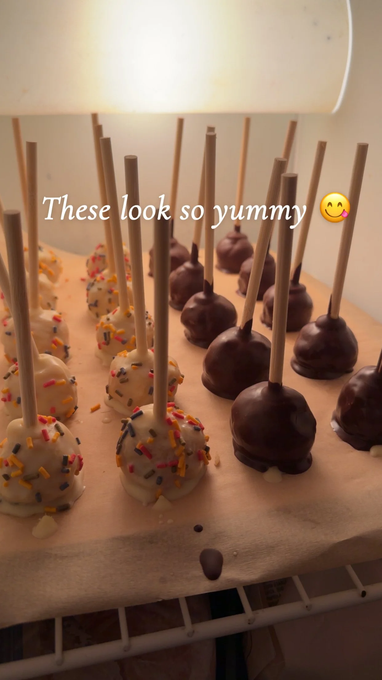 No-Bake Keto Cake Pops (Gluten-Free)
