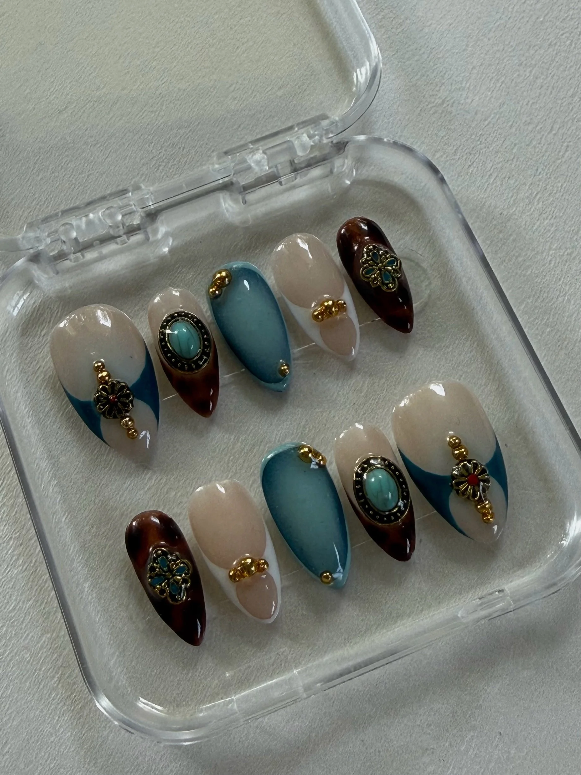 Vintage Jewel