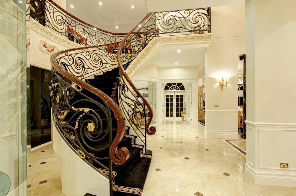 balustrade stair timber handrail spiral curved void gold00014 copy.JPG