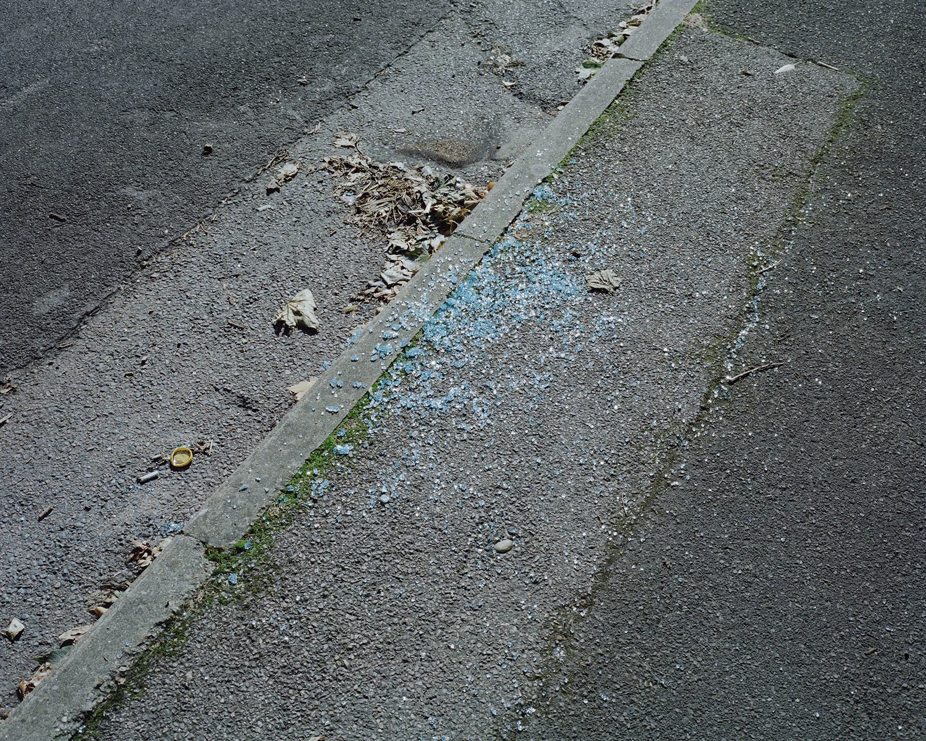 SMASHED_GLASS 001.jpg