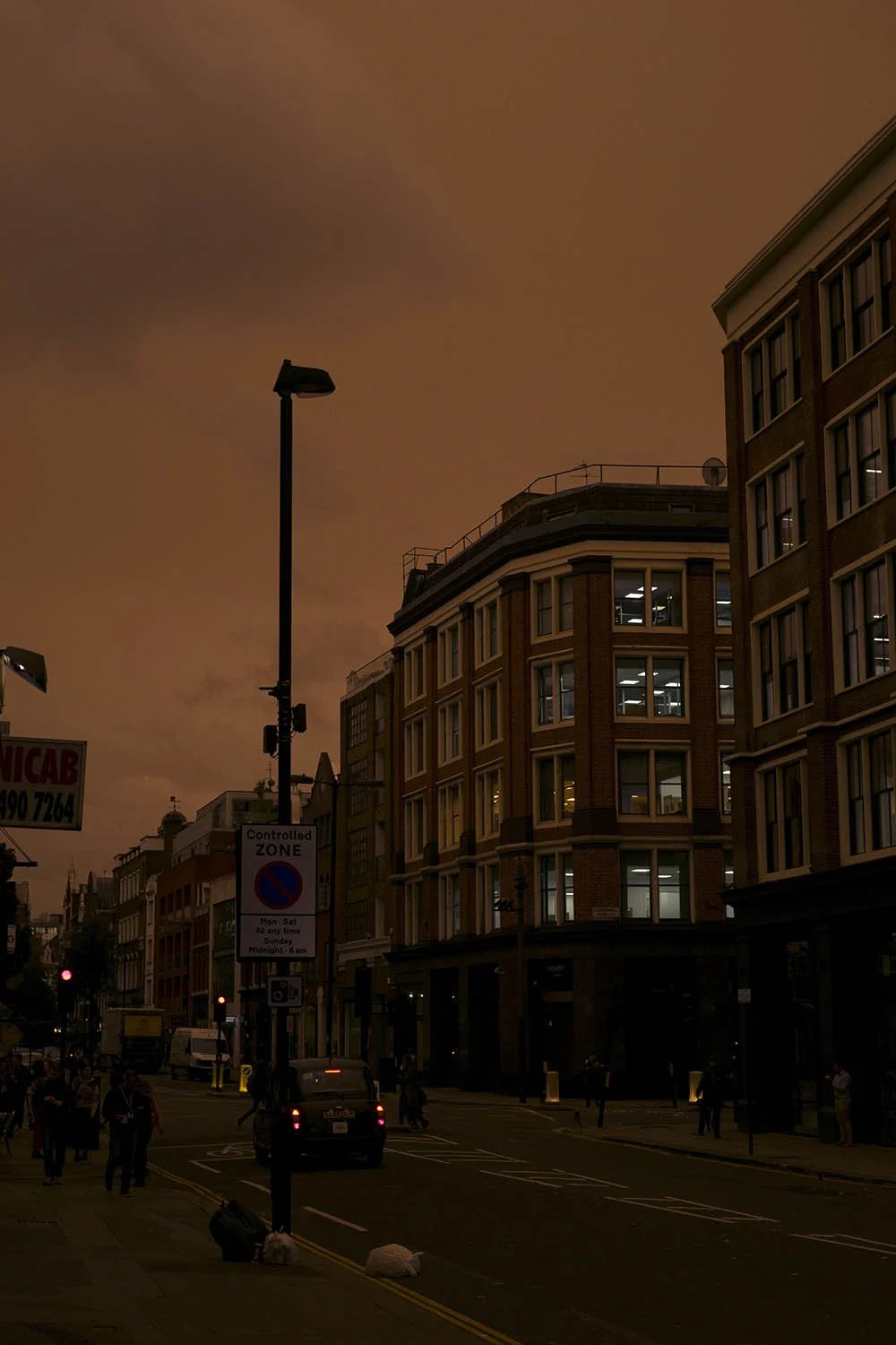 SUN_SAHARA_SAND_LONDON_161017.jpg
