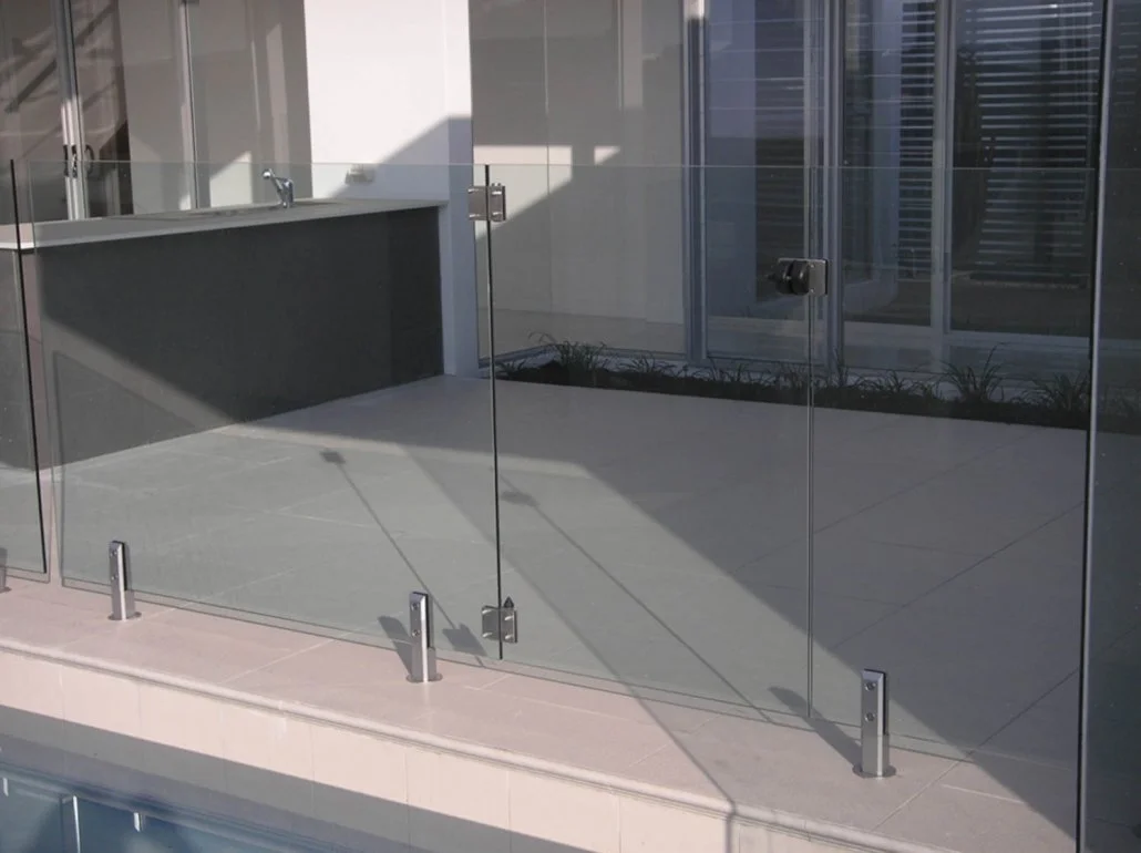 Glass safety fencing on balcony installed by SWIFT Powdercoating