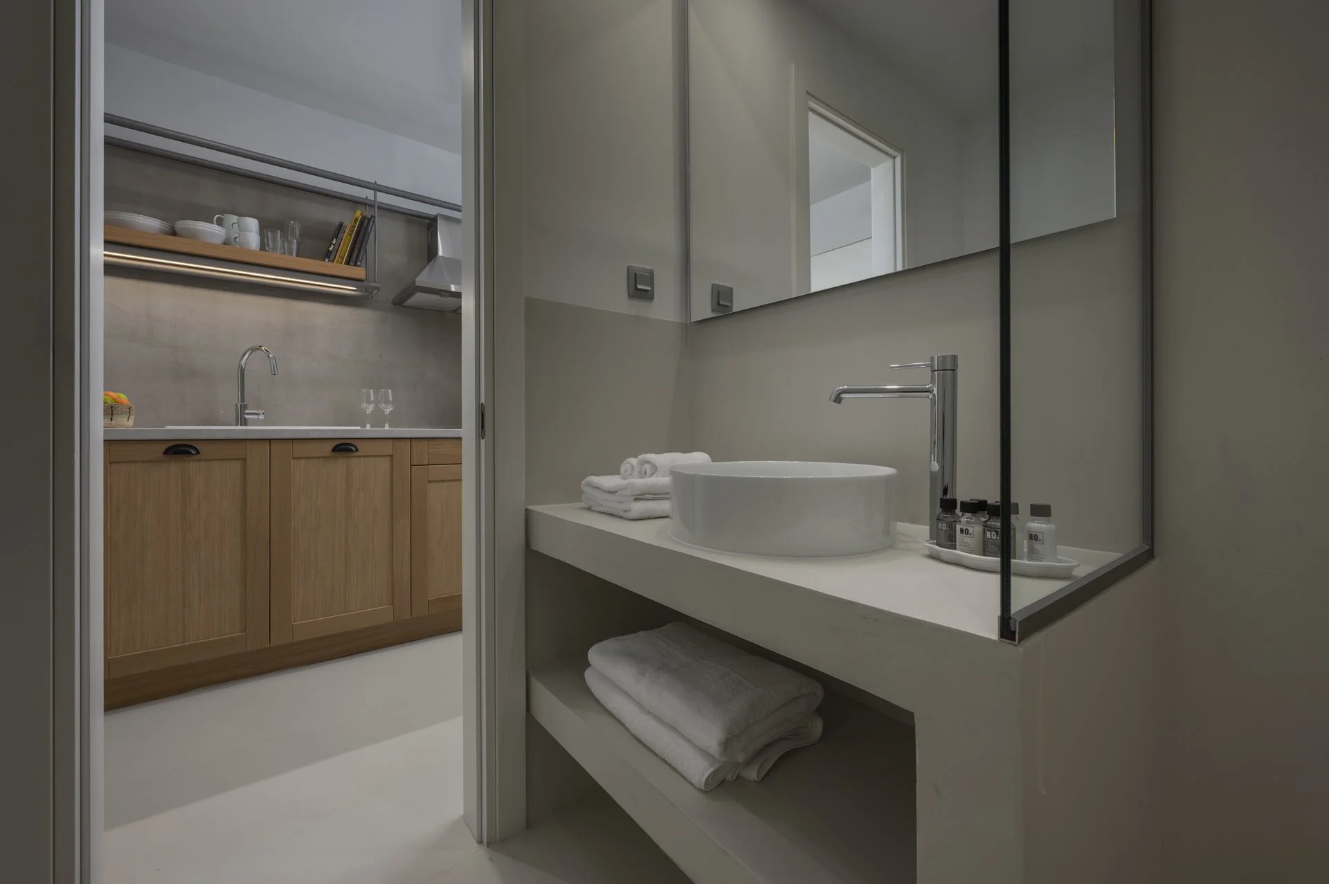 Binome Suites R06 View10.jpg