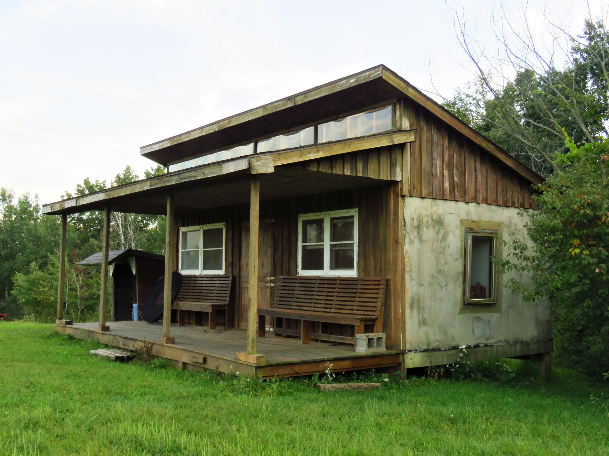 Hilltop Shack 01.jpg