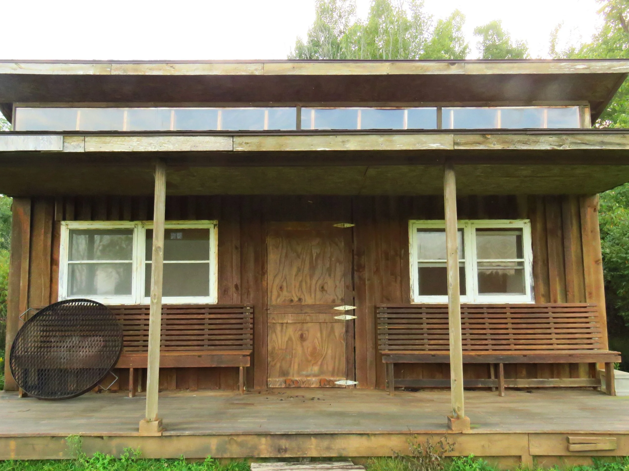 Hilltop Shack 02.jpg