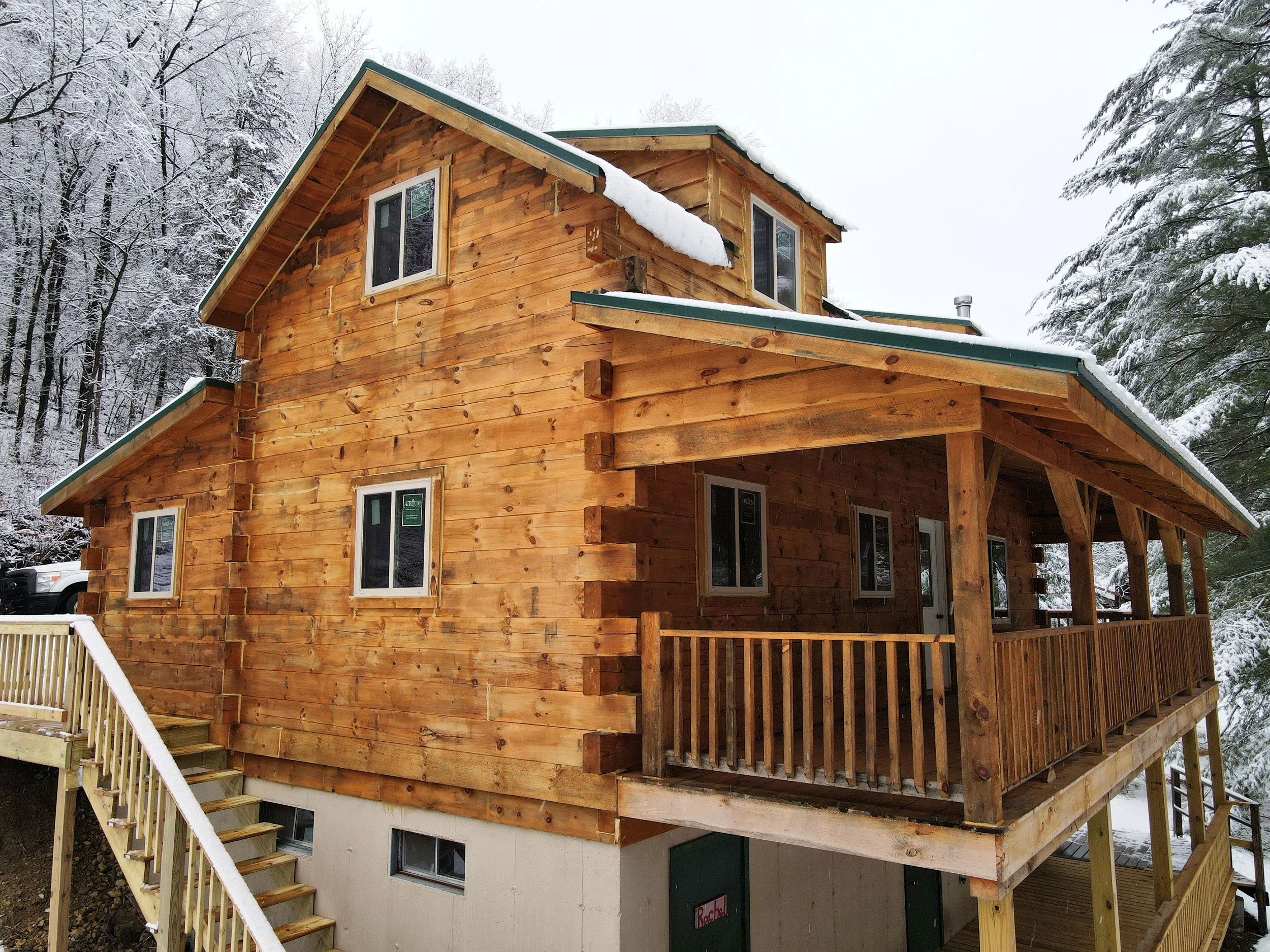 Log House winter2.jpg