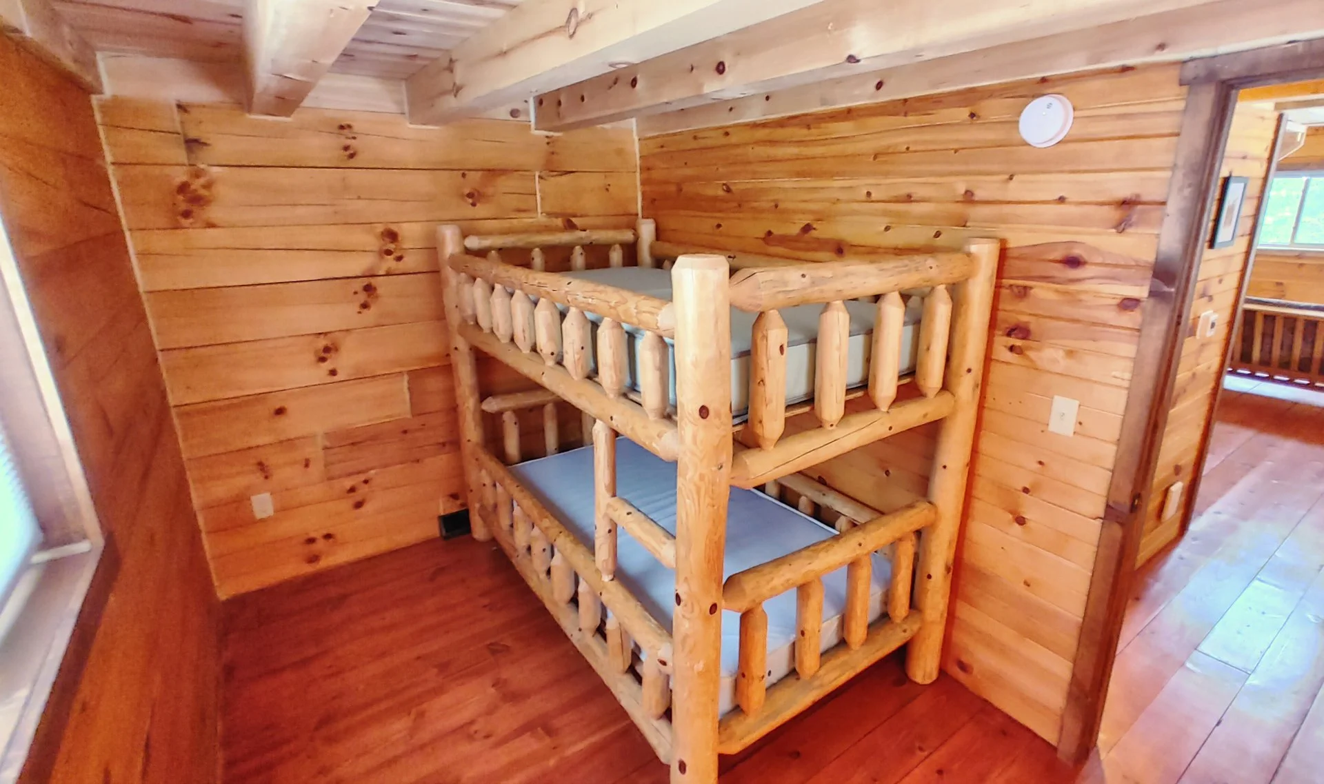 St Paul Log House 06 Bunk Bedroom.jpg