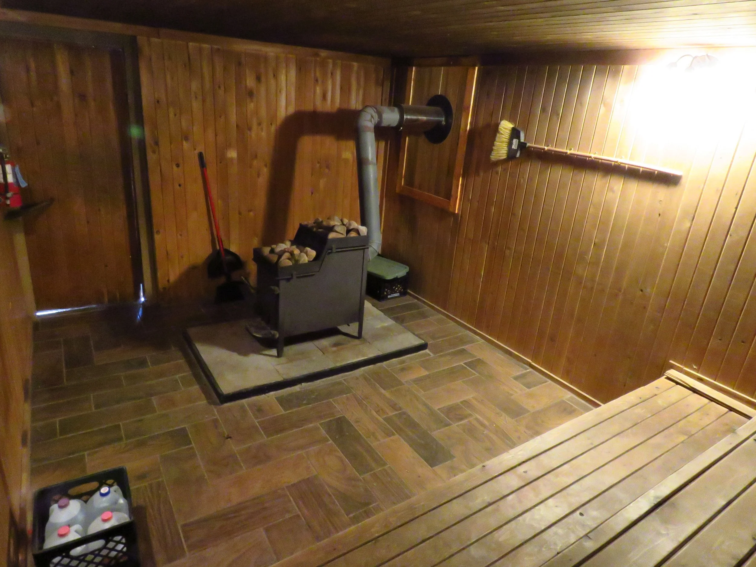 Sauna - interior 02.jpg
