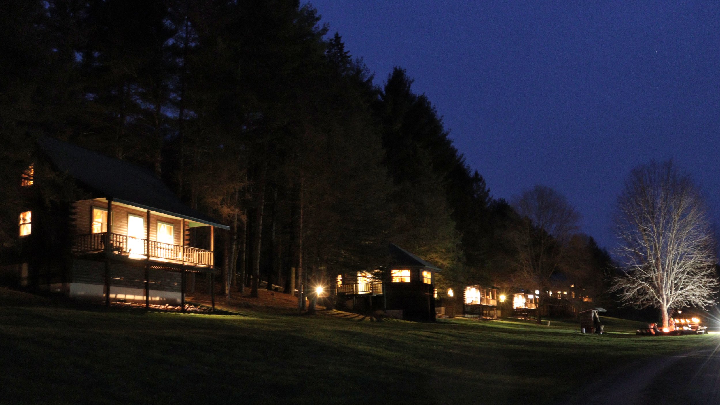 Log Cabins, December Night 01.jpg