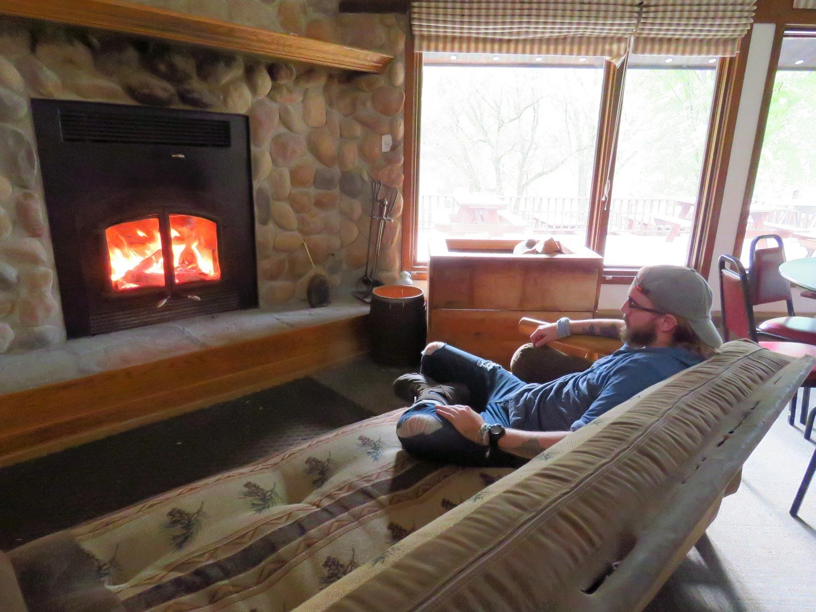 RC Dining Rm Fireplace 01.jpg