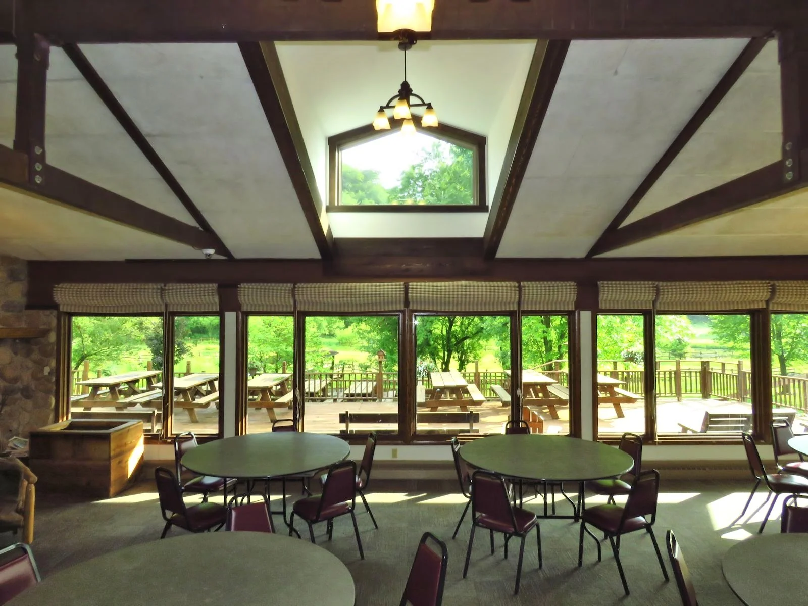 RC Dining 01sc.jpg