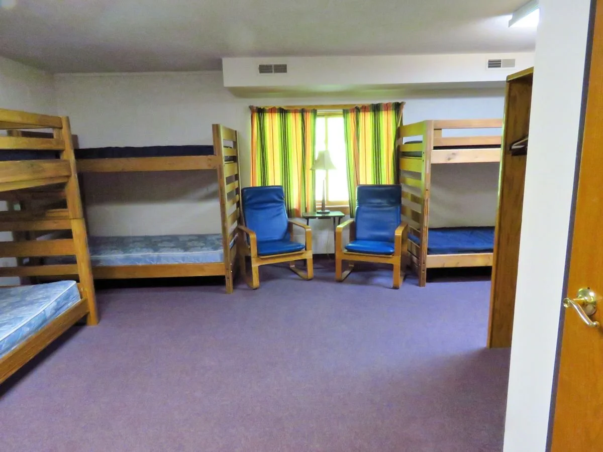 RC Bedroom 4 02s.jpg