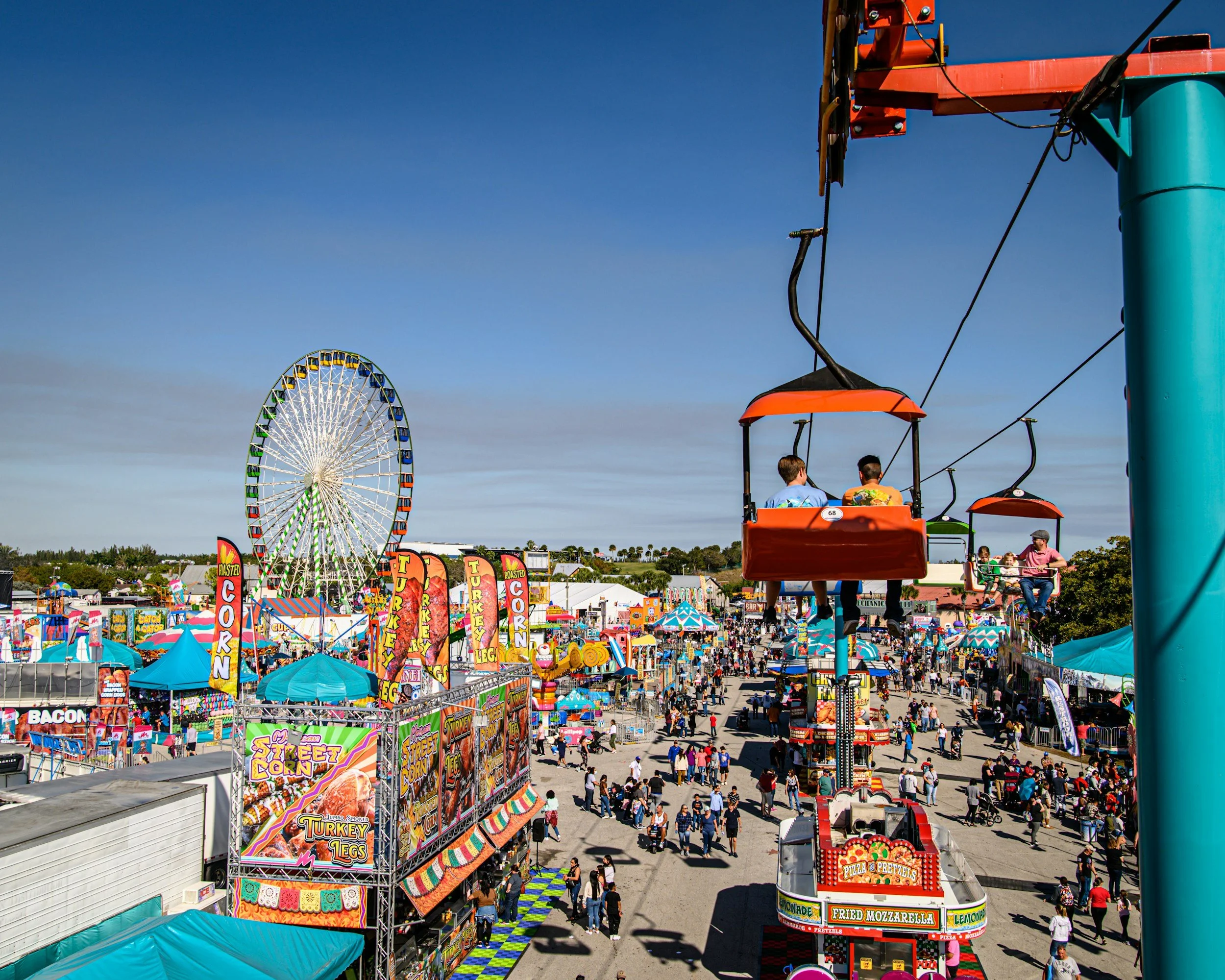 Rayzo's Refreshment's are the perfect hot chocolate, snow cone, and churro booth to include at any California Fair and Festival.
