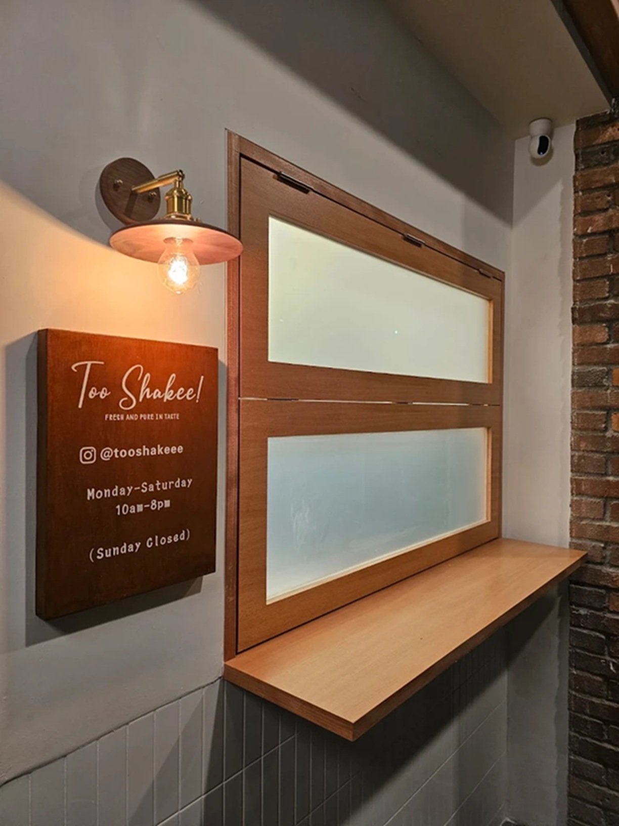 SIGNAGE.jpg