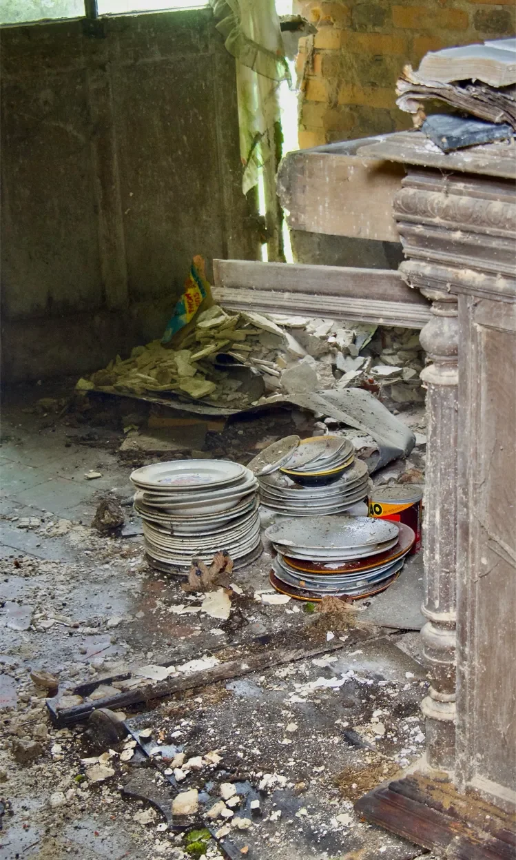 urbex-pierrefitte-sur-sauldre-14-749.webp