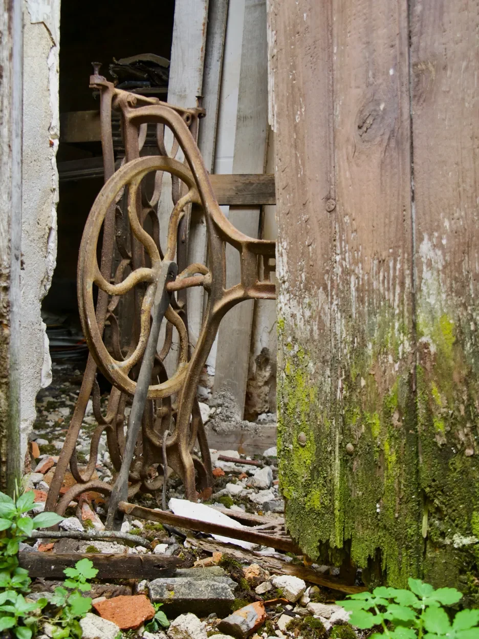 urbex-pierrefitte-sur-sauldre-13-936.webp