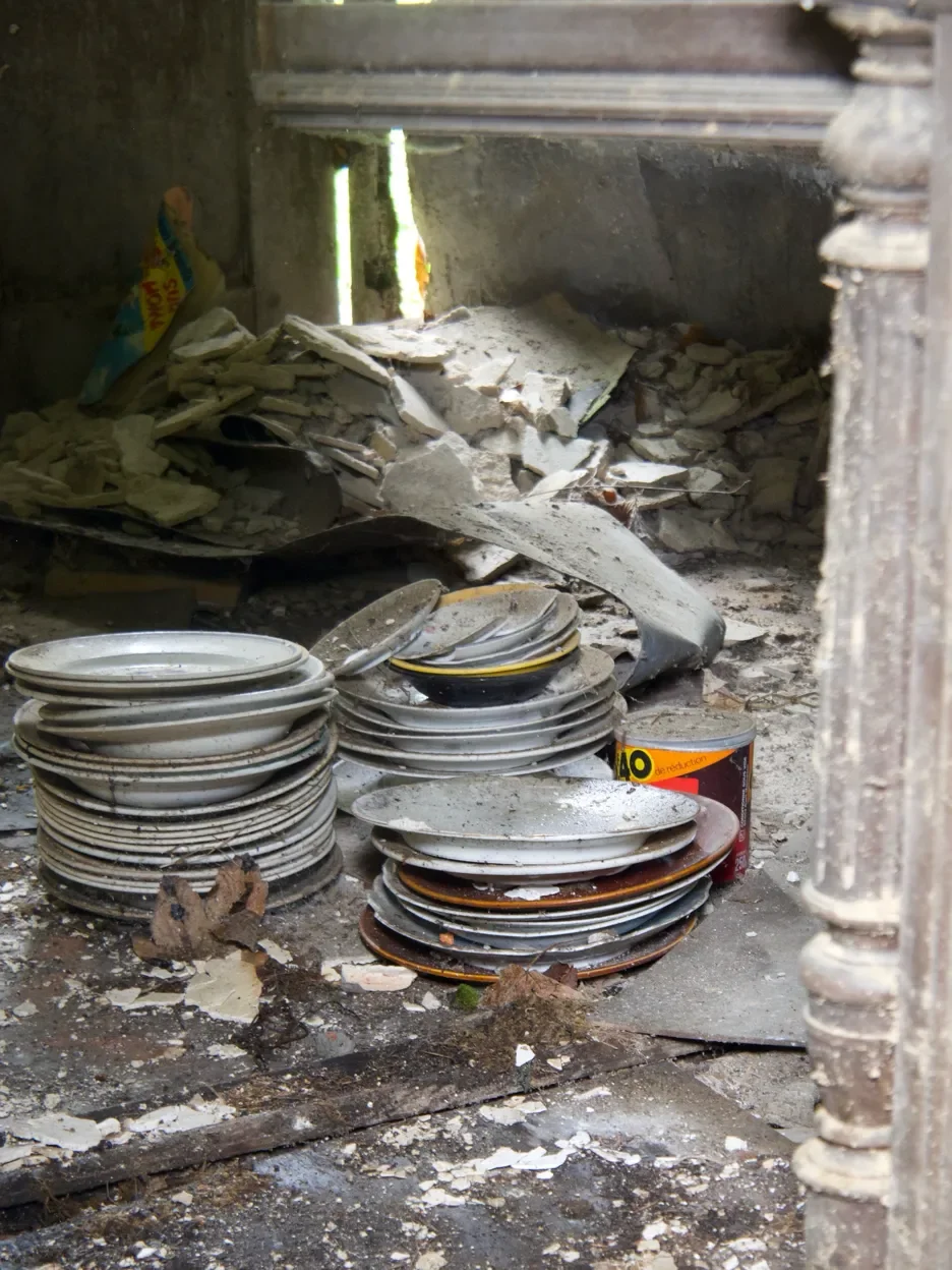 urbex-pierrefitte-sur-sauldre-15-936.webp