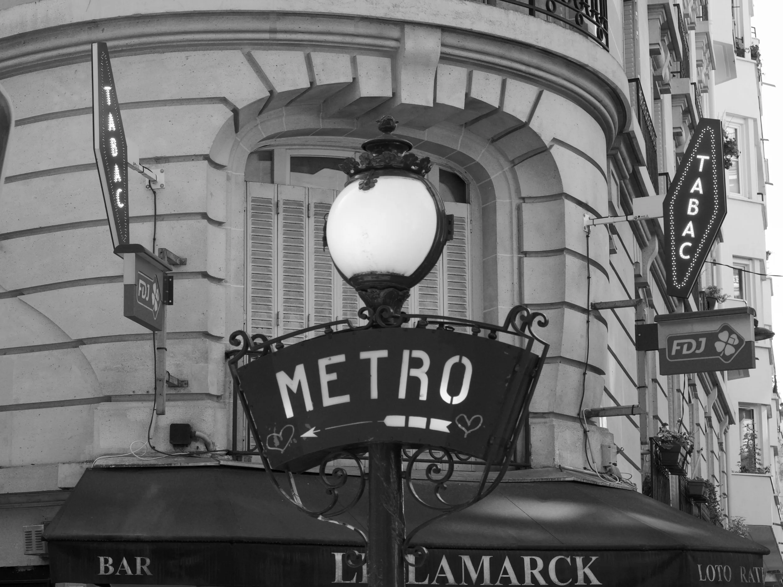 PARIS 