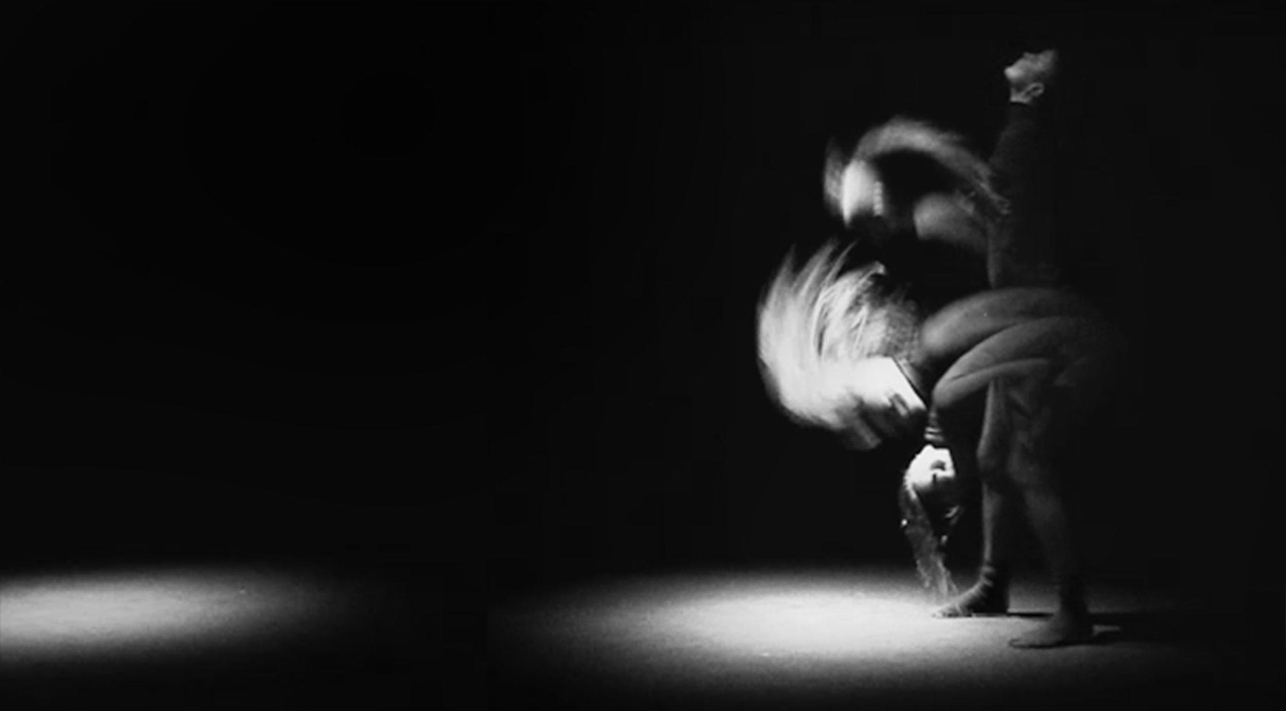 Silent Headbanging in the Desert.
live durational performance