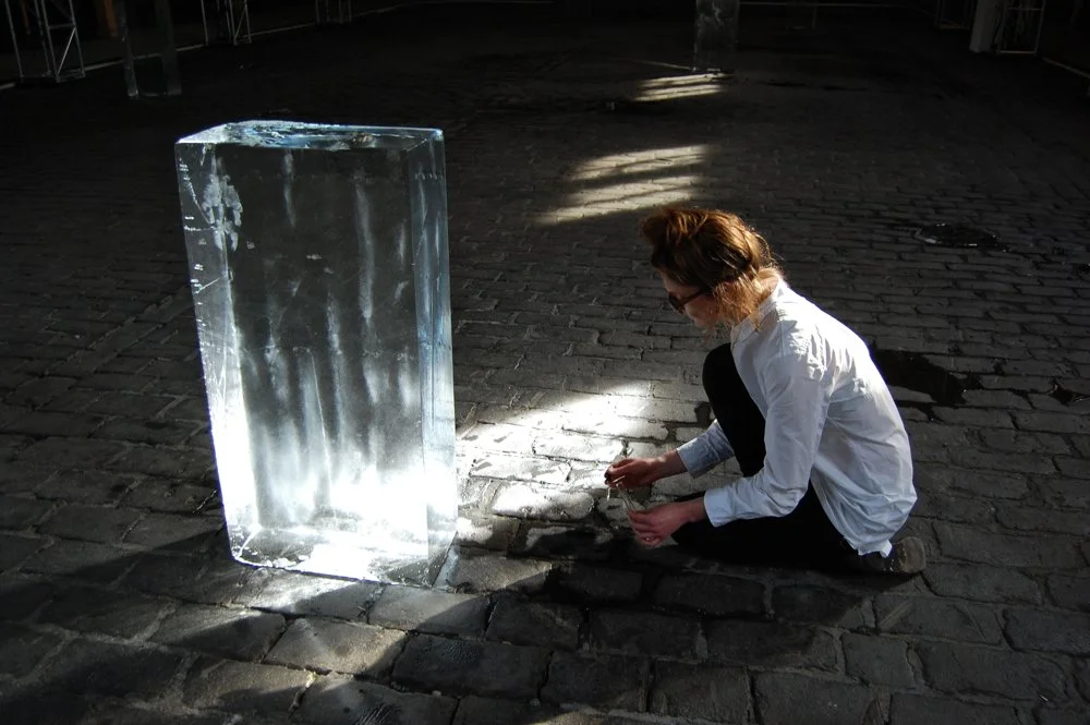 3 Days, 3 Minutes.
installation & durational performance