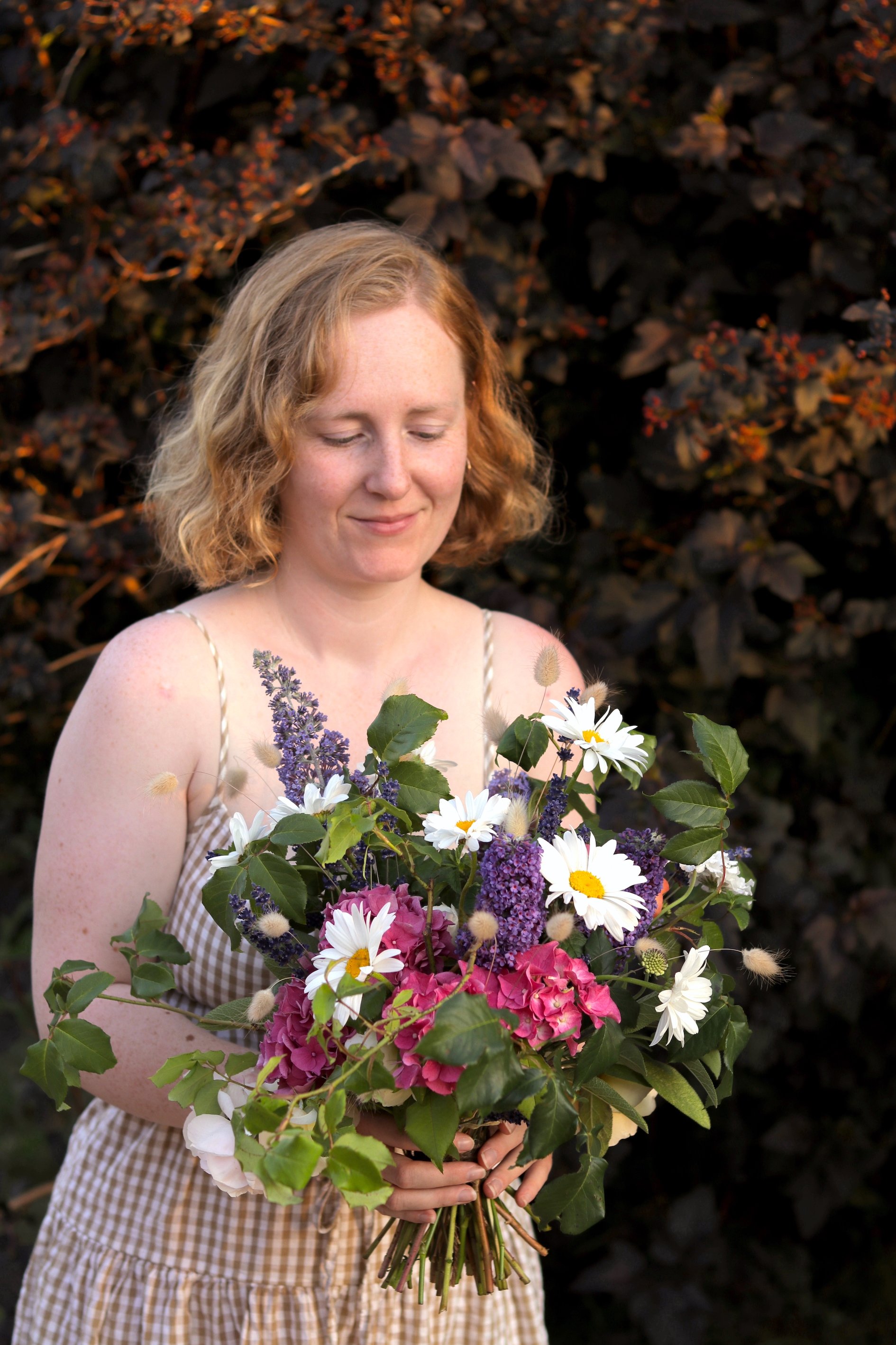 Colourful and Romantic Bouquet for a July Wedding