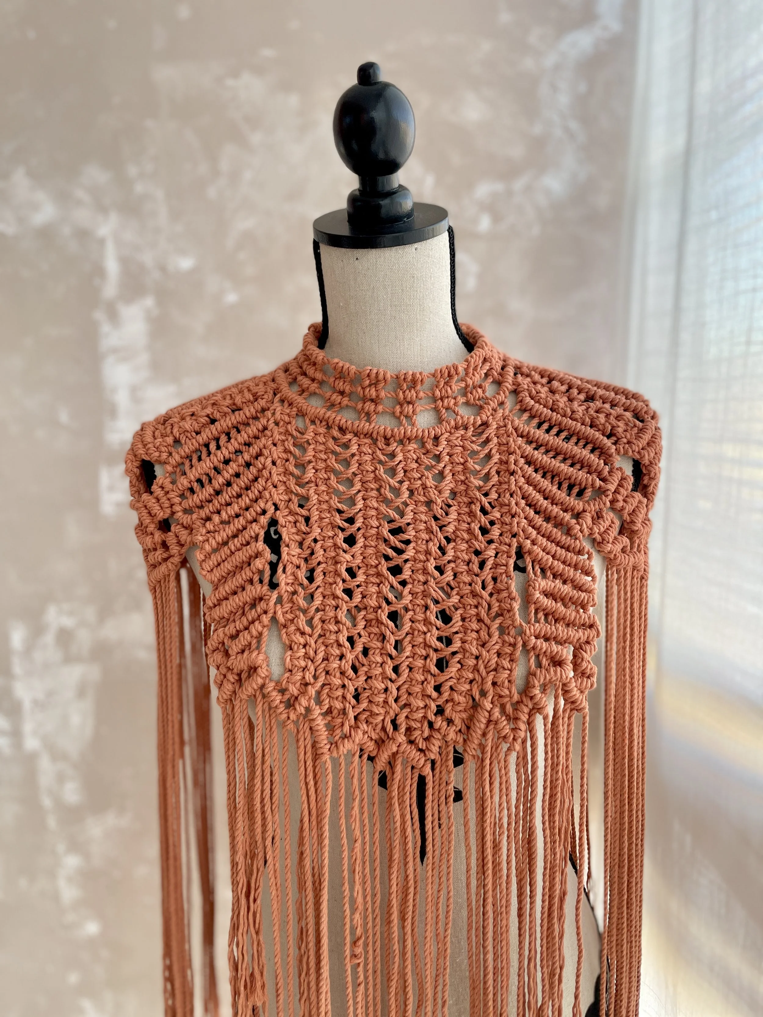 Macramé fashion couture