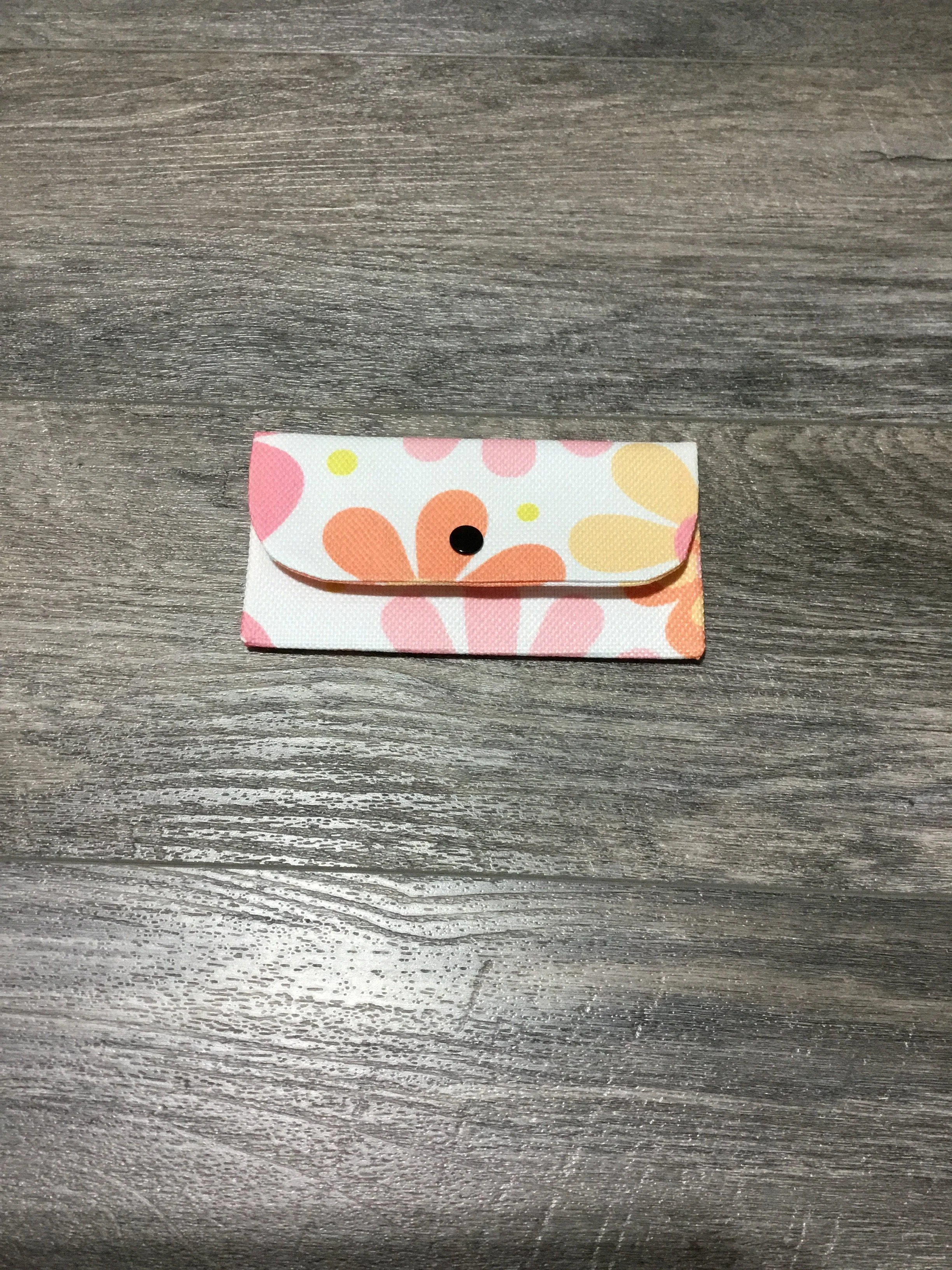 Groovy Currency Wallet