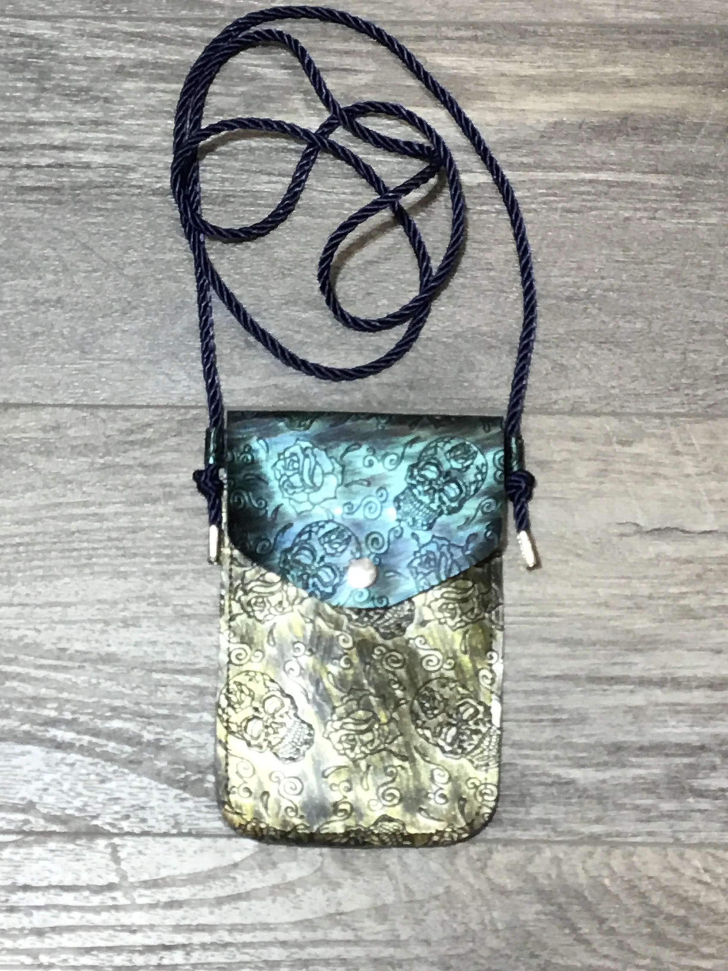 Willow Crossbody