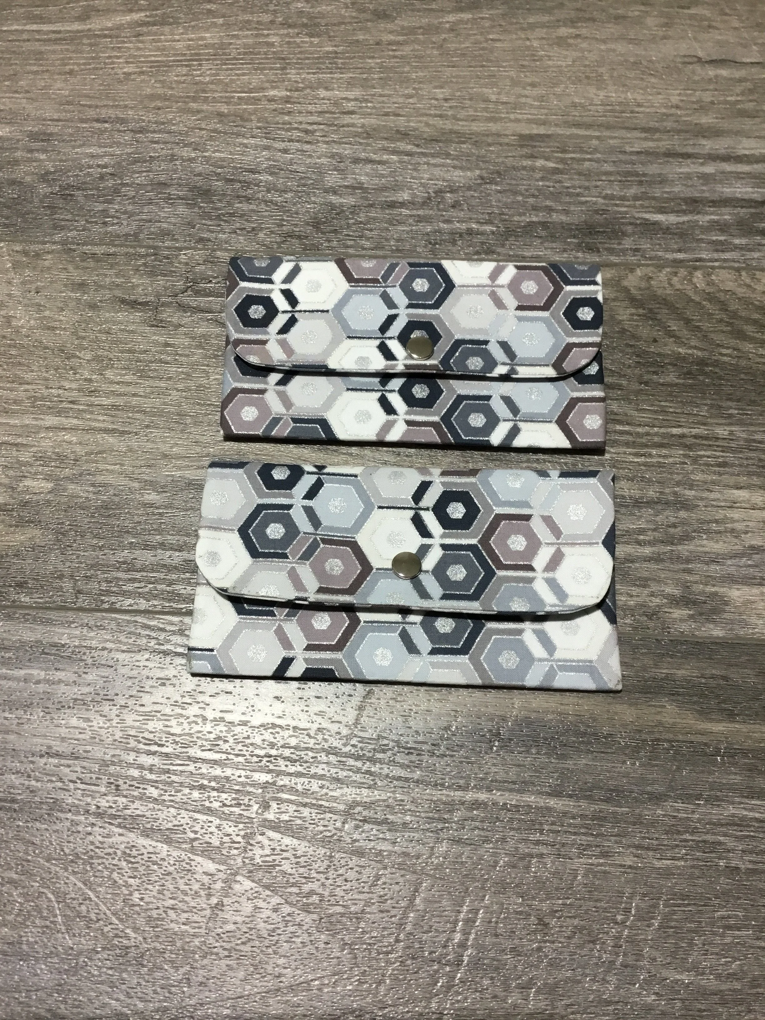 Silver Hexa Currency Wallet