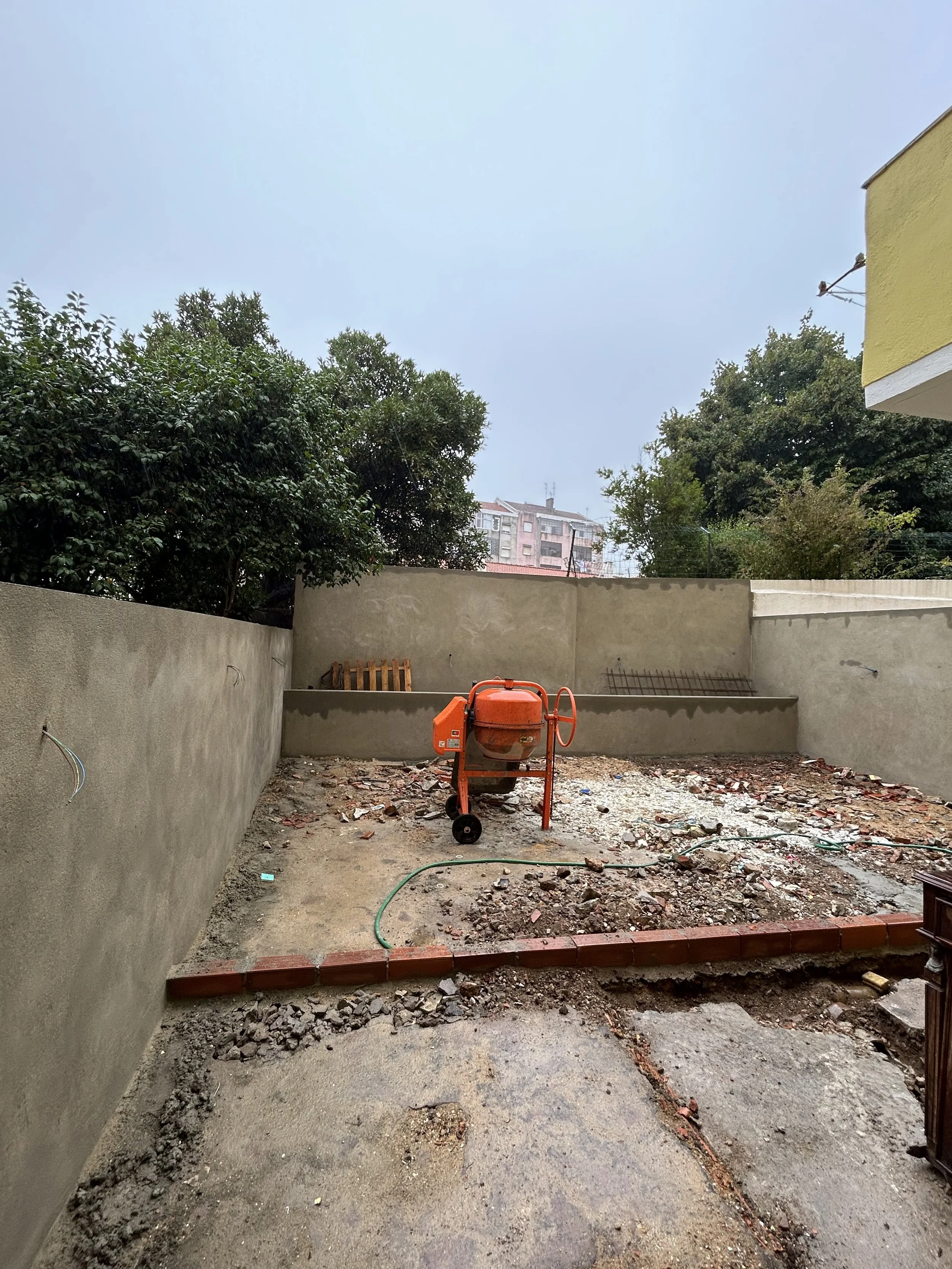 TERRAÇO EM FASE DE EXECUÇÃO