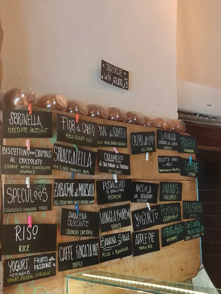 An array of different gelato flavours