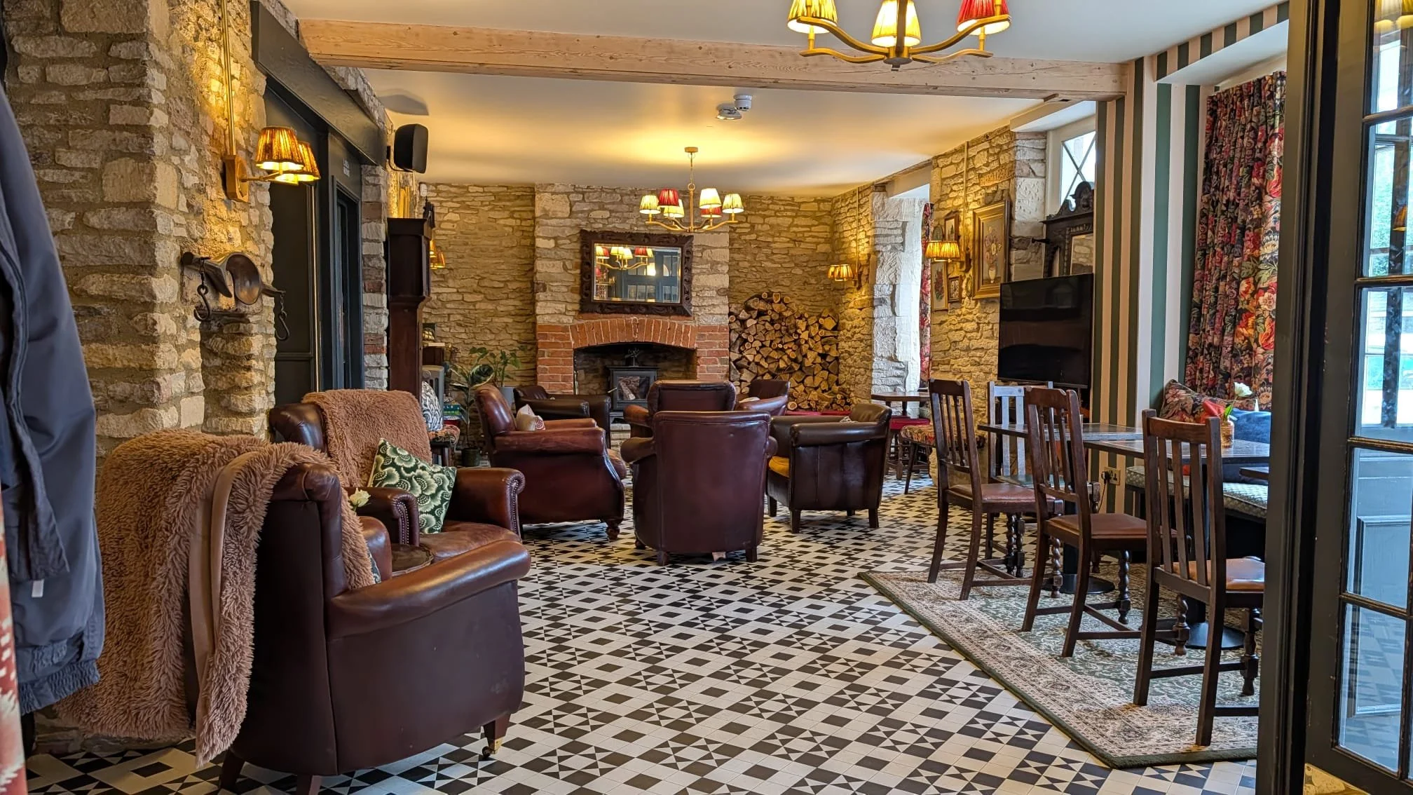 The Market Tavern Main Room