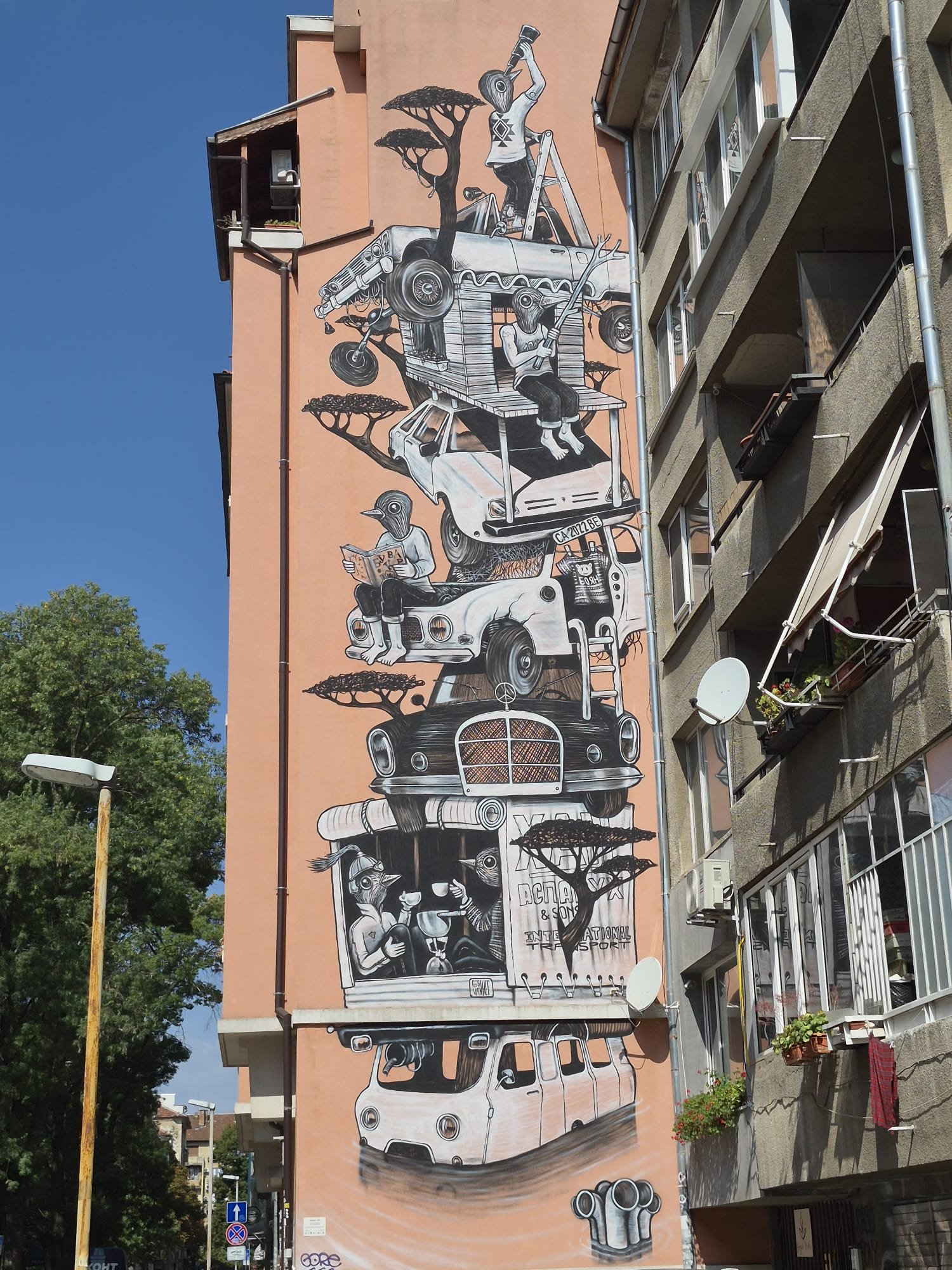 Parked life - Sofia Street Art