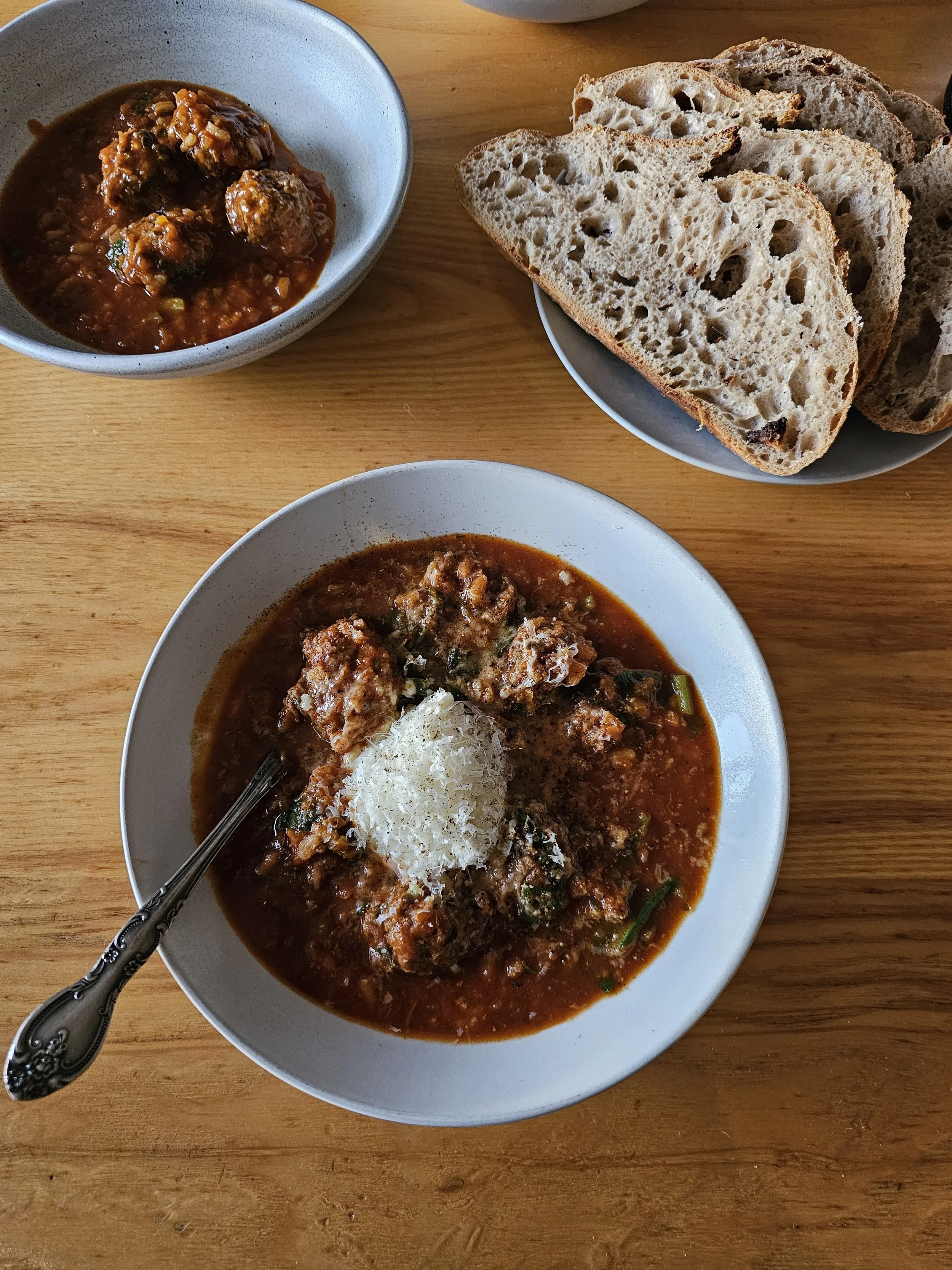 Meatball soup with ricotta