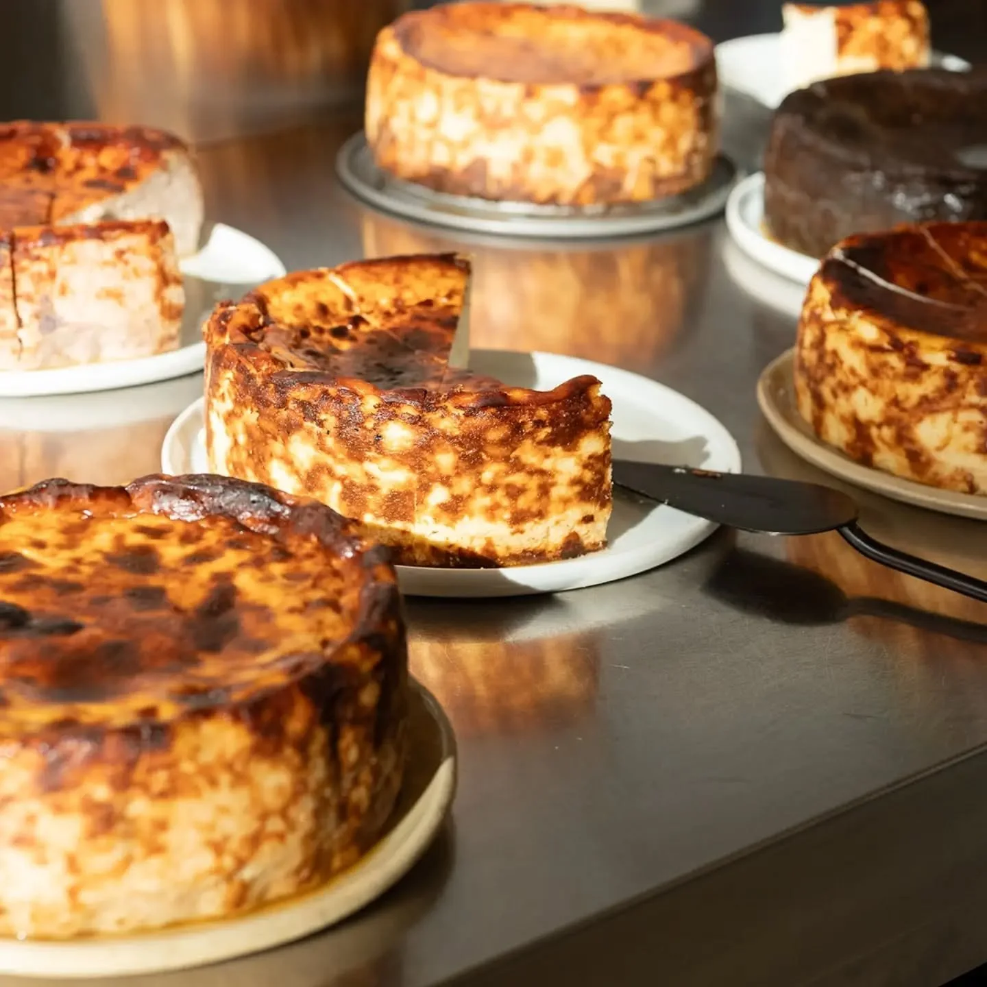 After rain comes sunshine, and if not, you can always come by for some cheesecake to brighten your day ☀️ 

#cheesecake #creamy #rotterdam