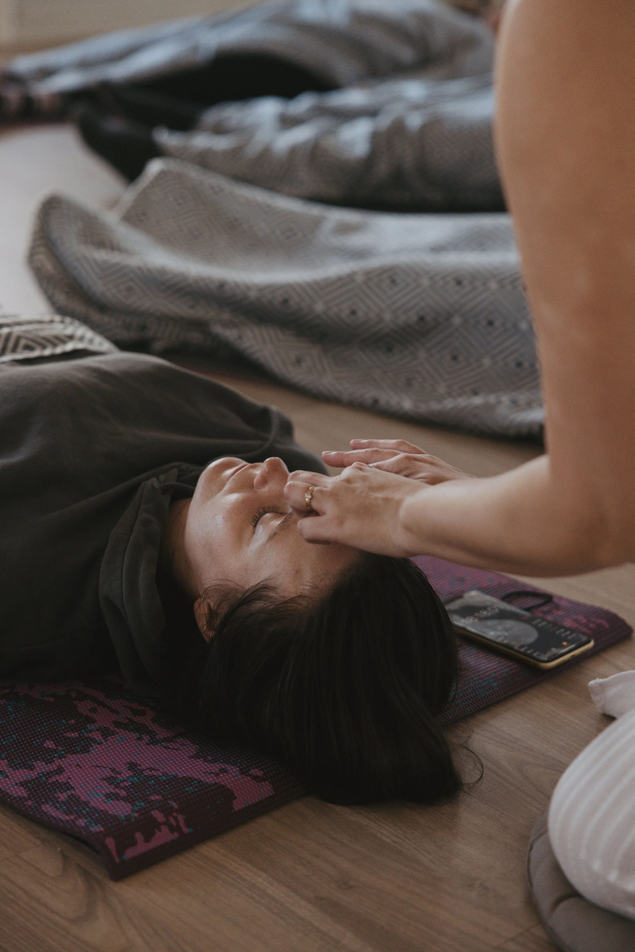 Ansiktsmassage utförs av Liv innergård i Norrköping, Östergötland.