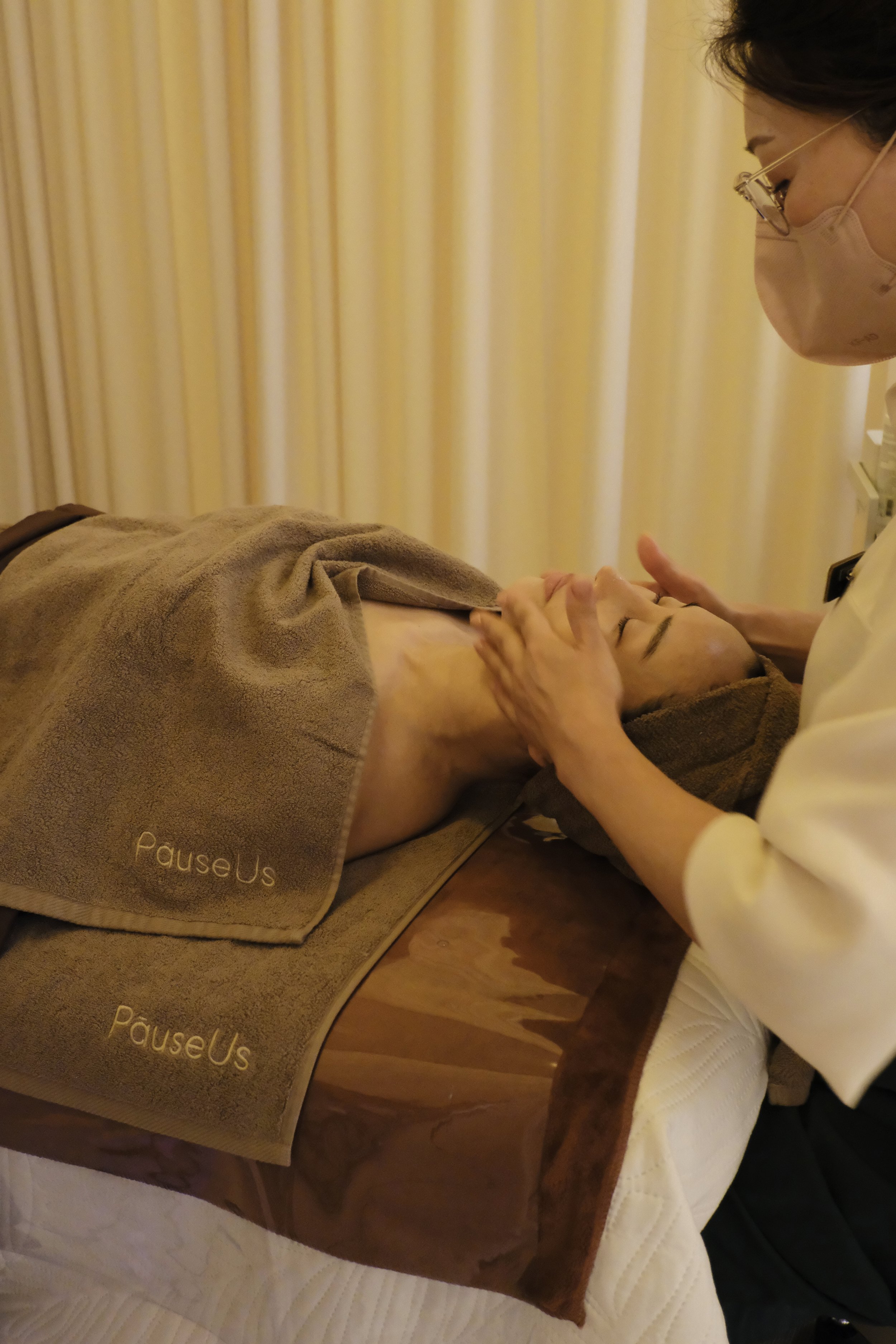 Oxygen+facial+pauseUs+ny.jpg