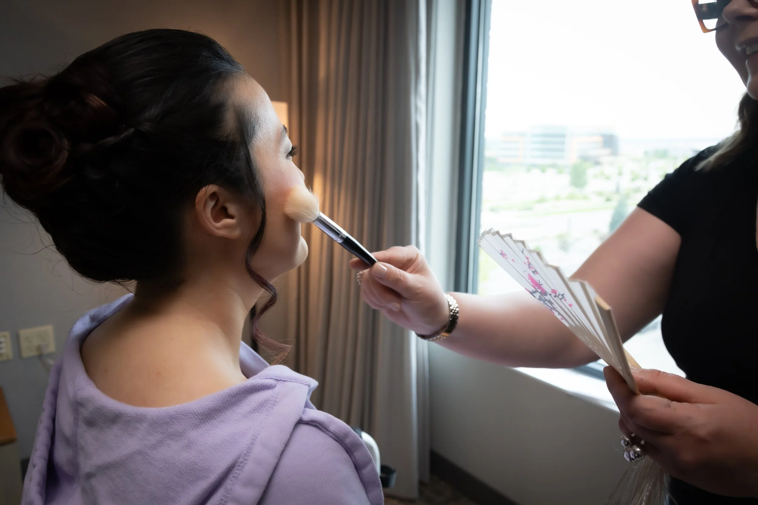 What’s the best makeup brand to wear for photos?