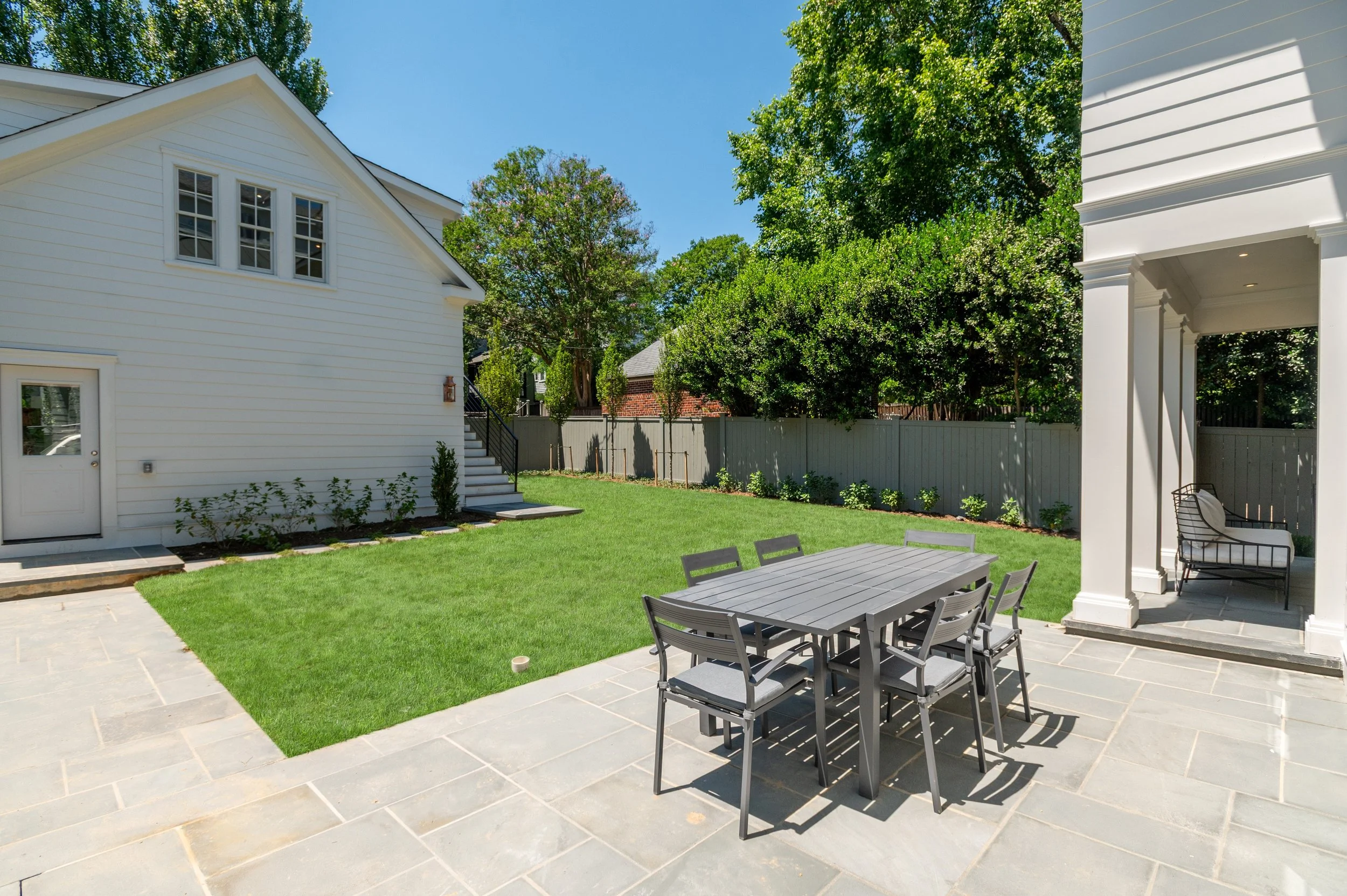 38rearyardandpatio.jpg
