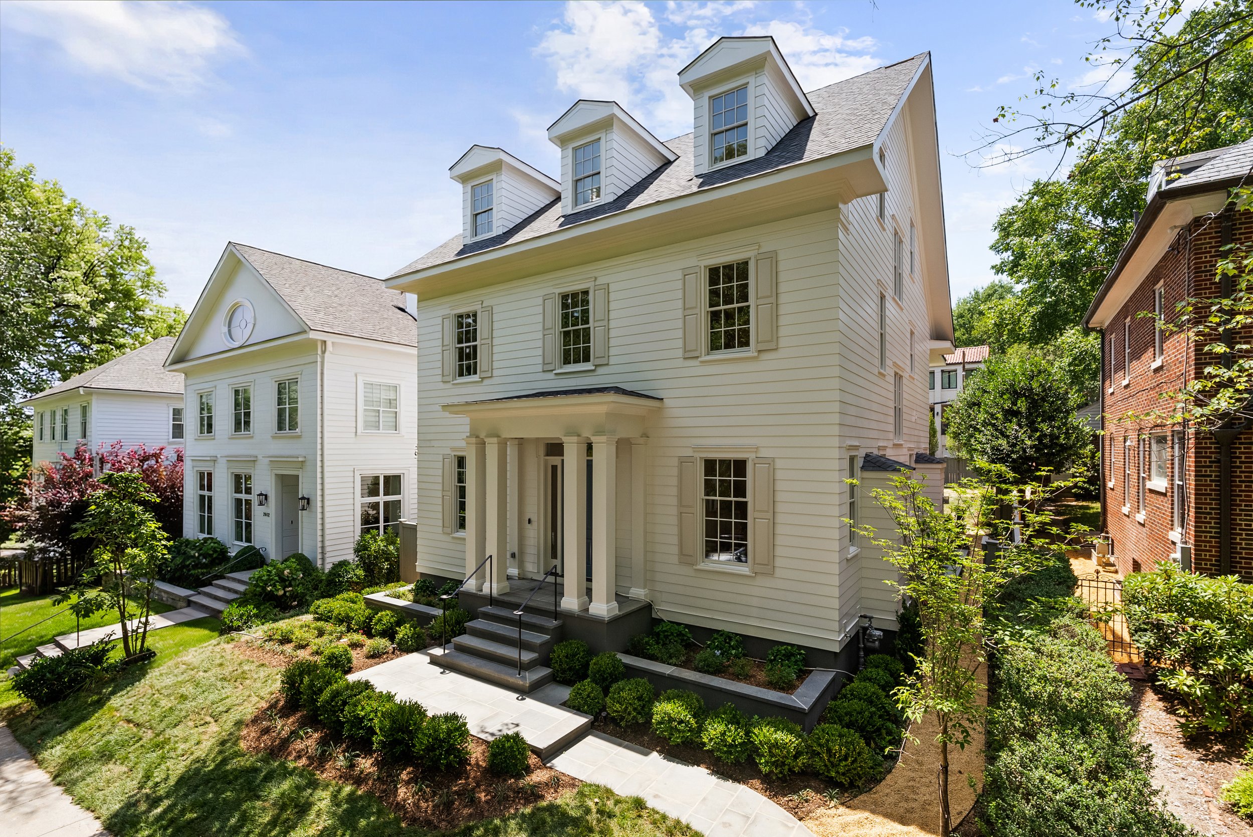 EXTERIOR PHOTO TO USE.jpg