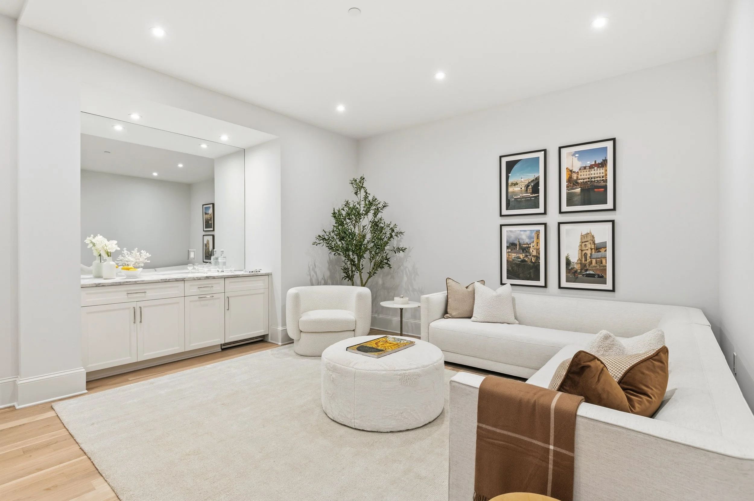 31-Lower Level Recreation Room.jpg