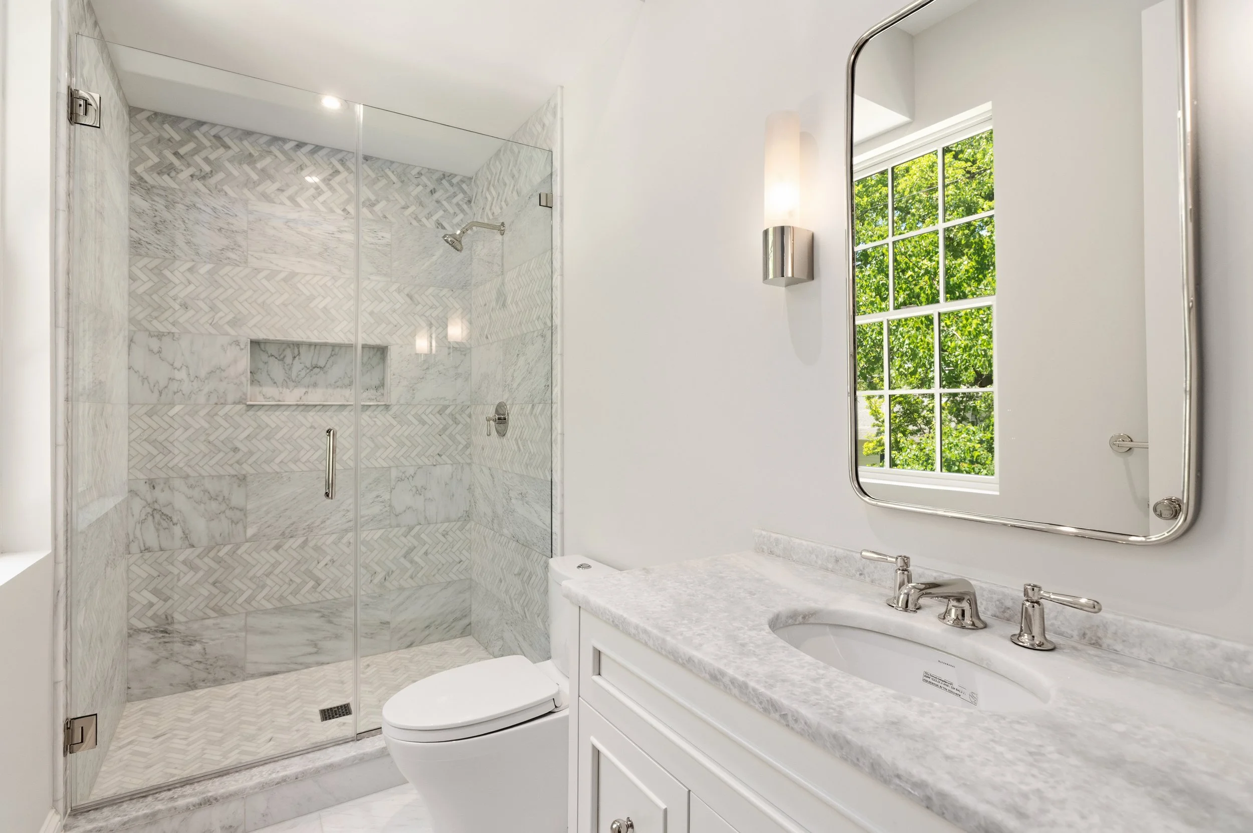 26-Ensuite.jpg