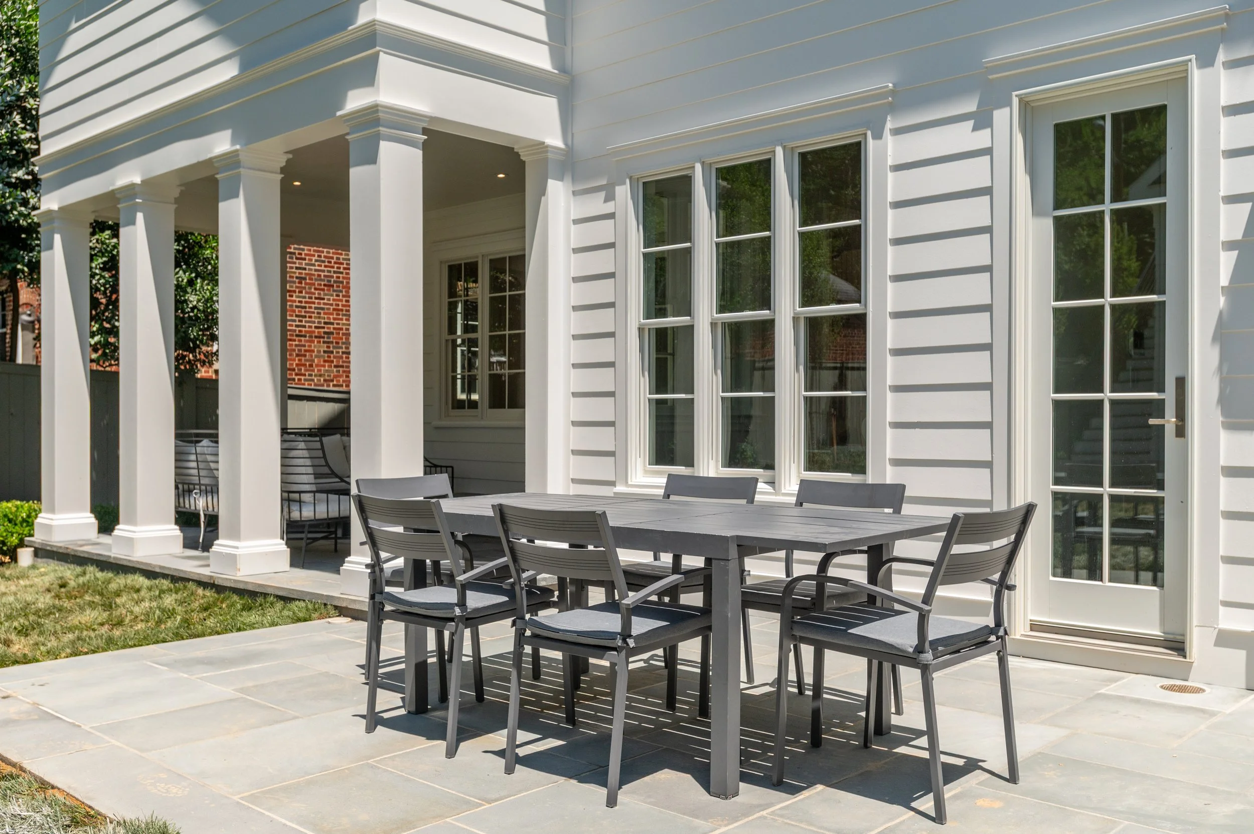 39-Back Patio.jpg