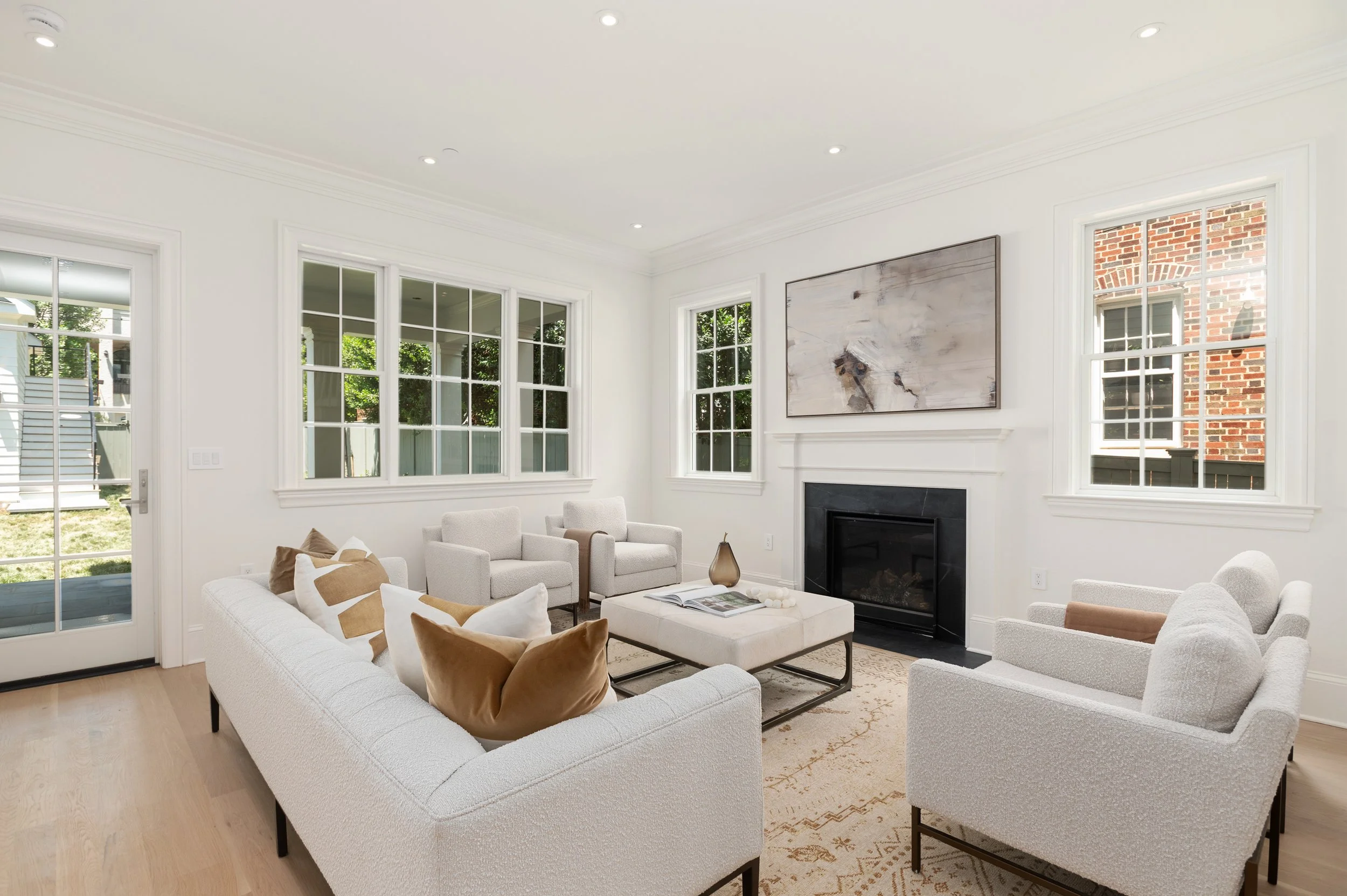 07-Family Room.jpg