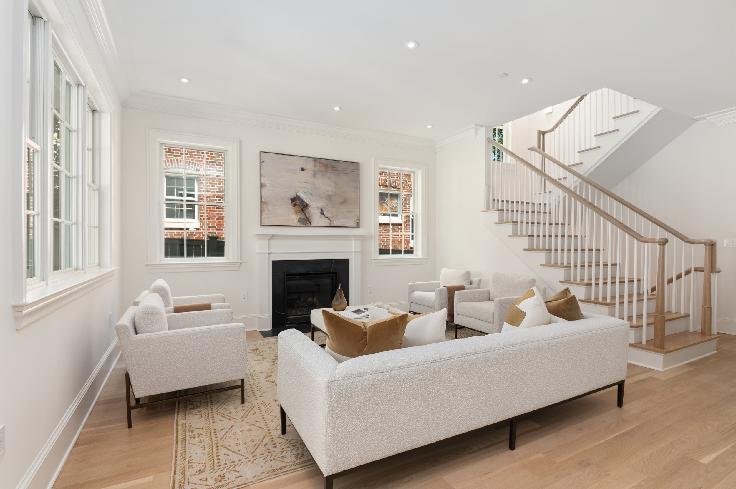 08-Family Room.jpg