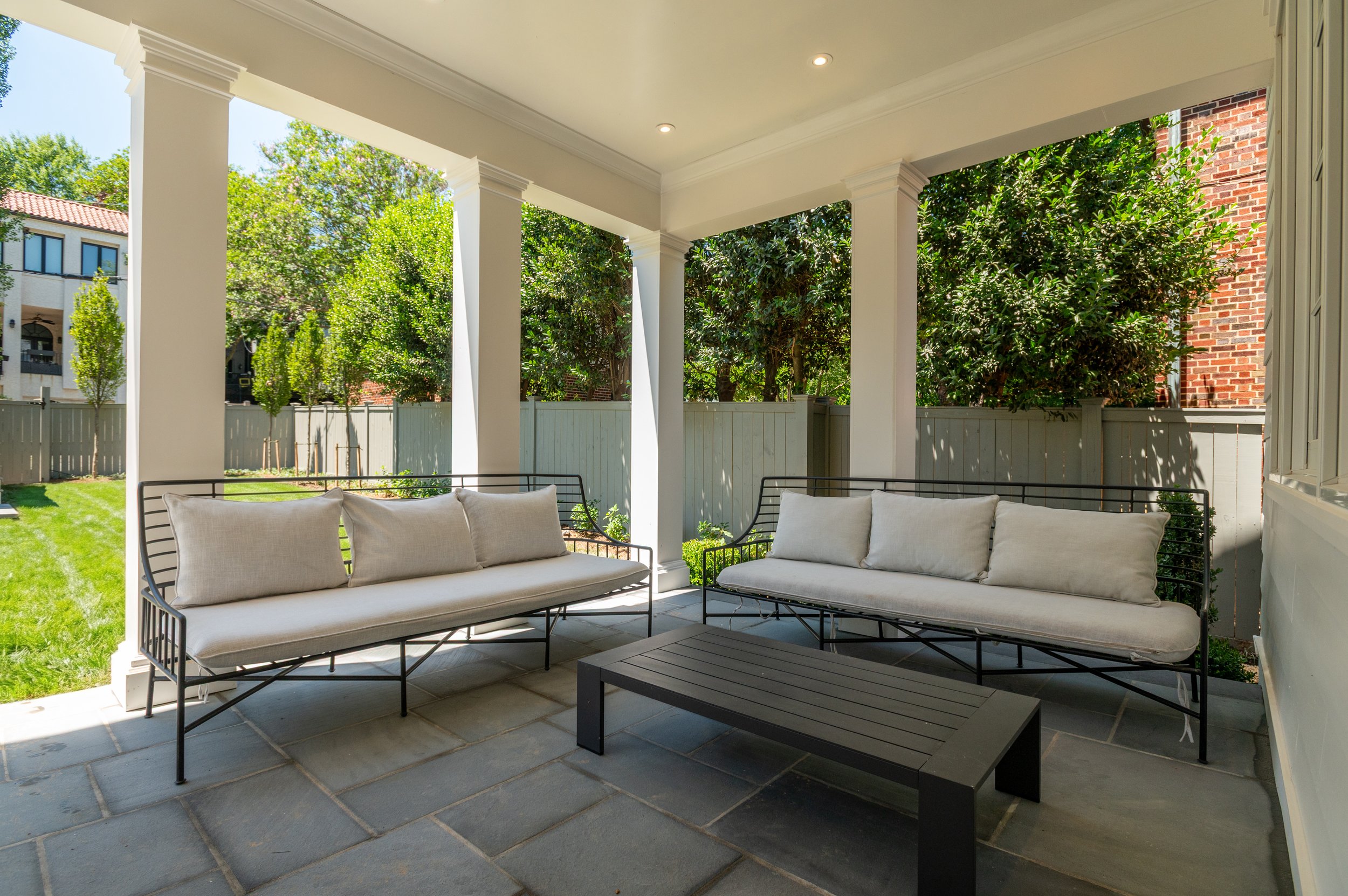 36coveredpatio.jpg