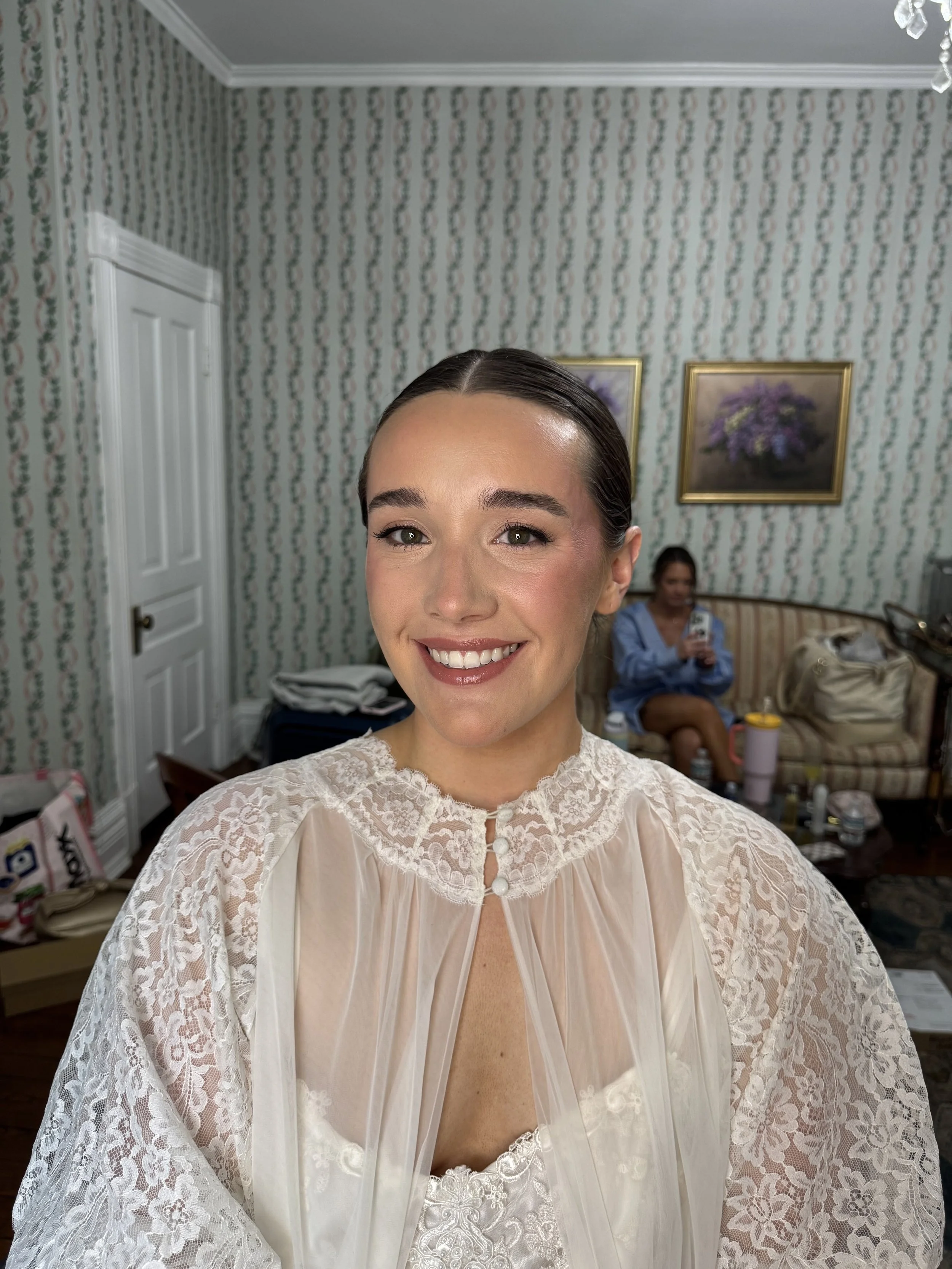 Emily Kyle Beauty, Tampa Bridal Hair and Makeup Artist, Florida Bridal Hair and Makeup, Hollywood Glam Waves, Soft Glam Makeup Artist, Luxury Bridal Beauty, Destination Wedding Hair and Makeup, Tampa Bridal Hair