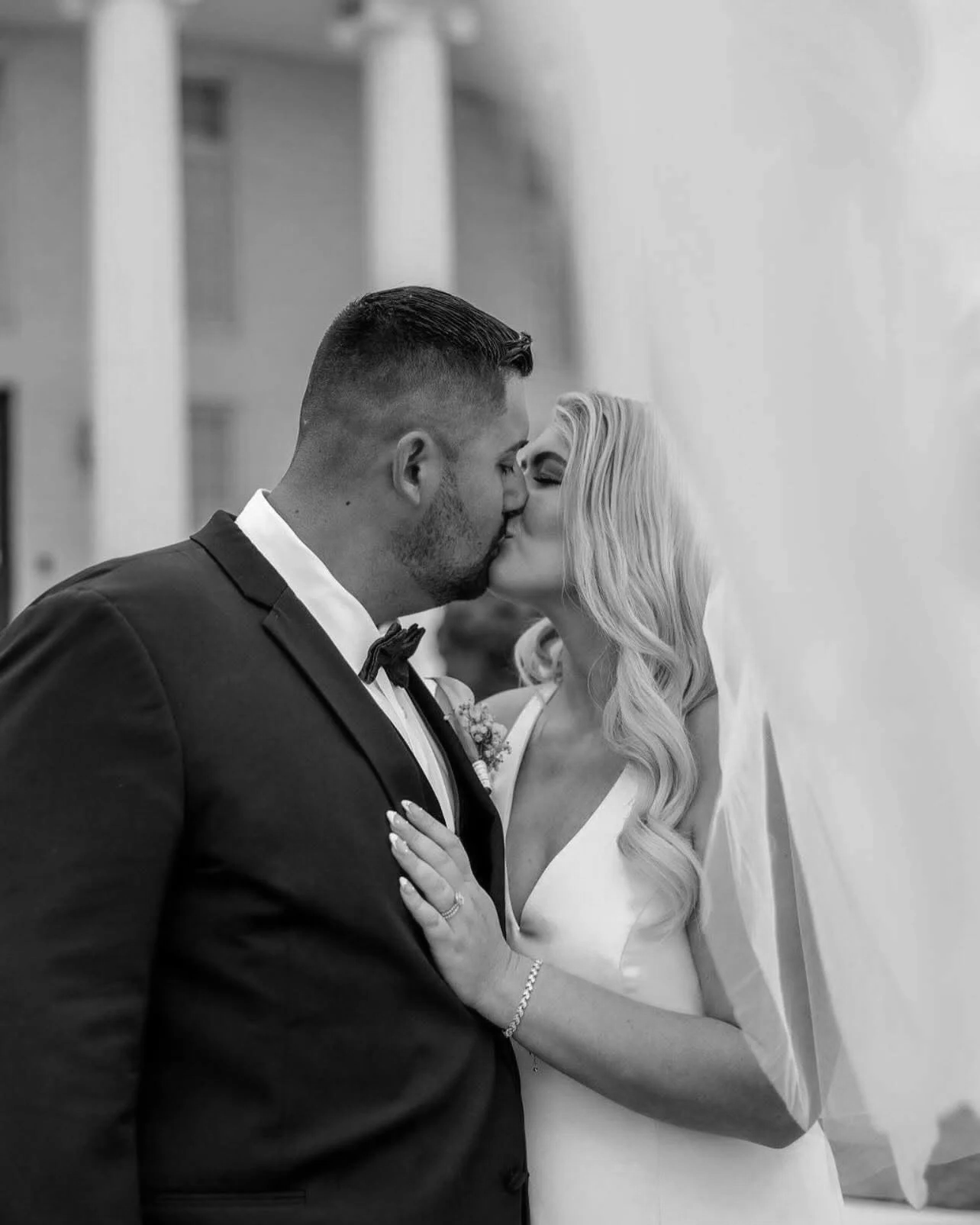 Emily Kyle Beauty, Tampa Bridal Hair and Makeup Artist, Florida Bridal Hair and Makeup, Hollywood Glam Waves, Soft Glam Makeup Artist, Luxury Bridal Beauty, Destination Wedding Hair and Makeup, Tampa Bridal Hair
