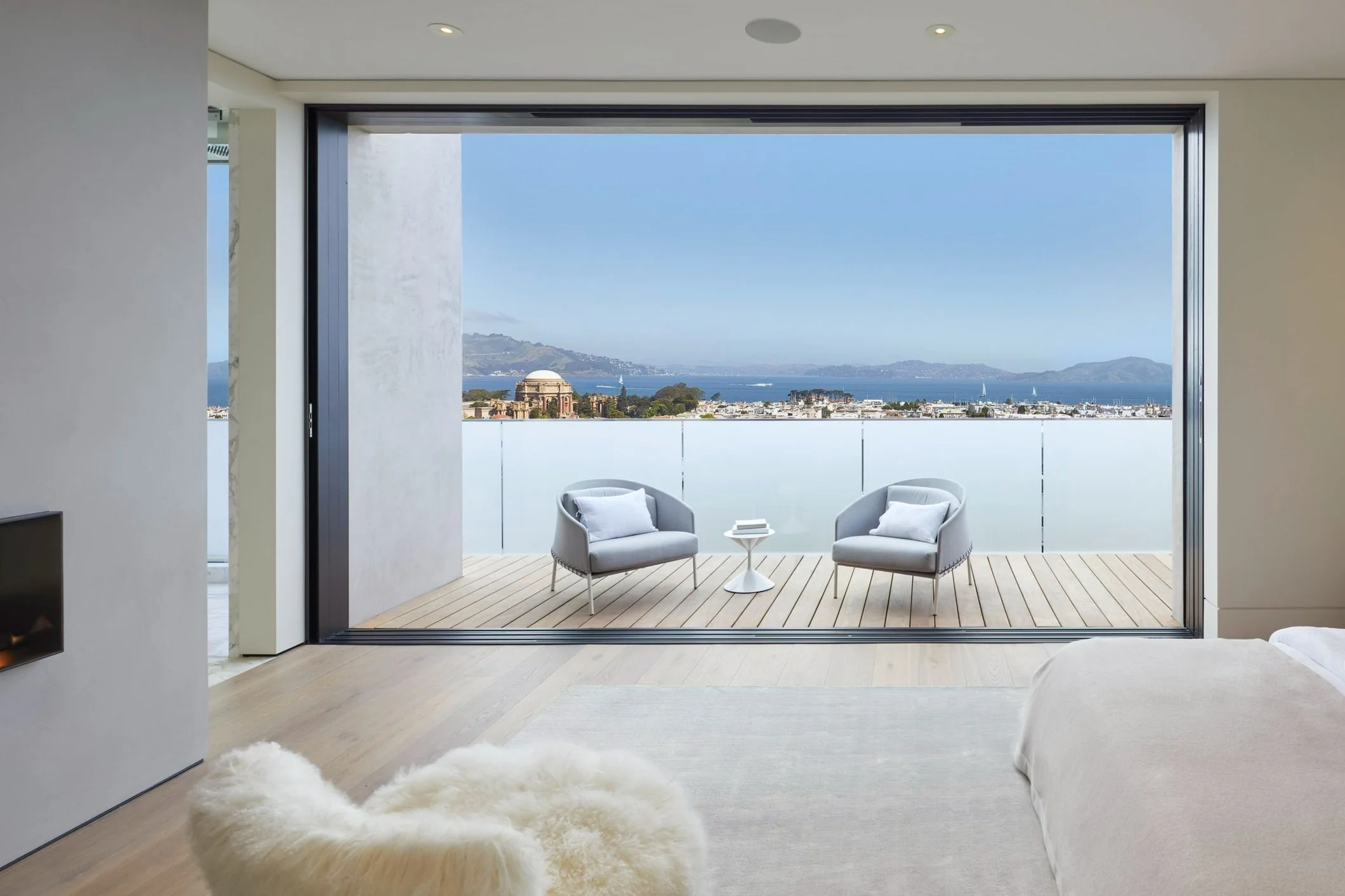 Bedroom+Level_13.jpg