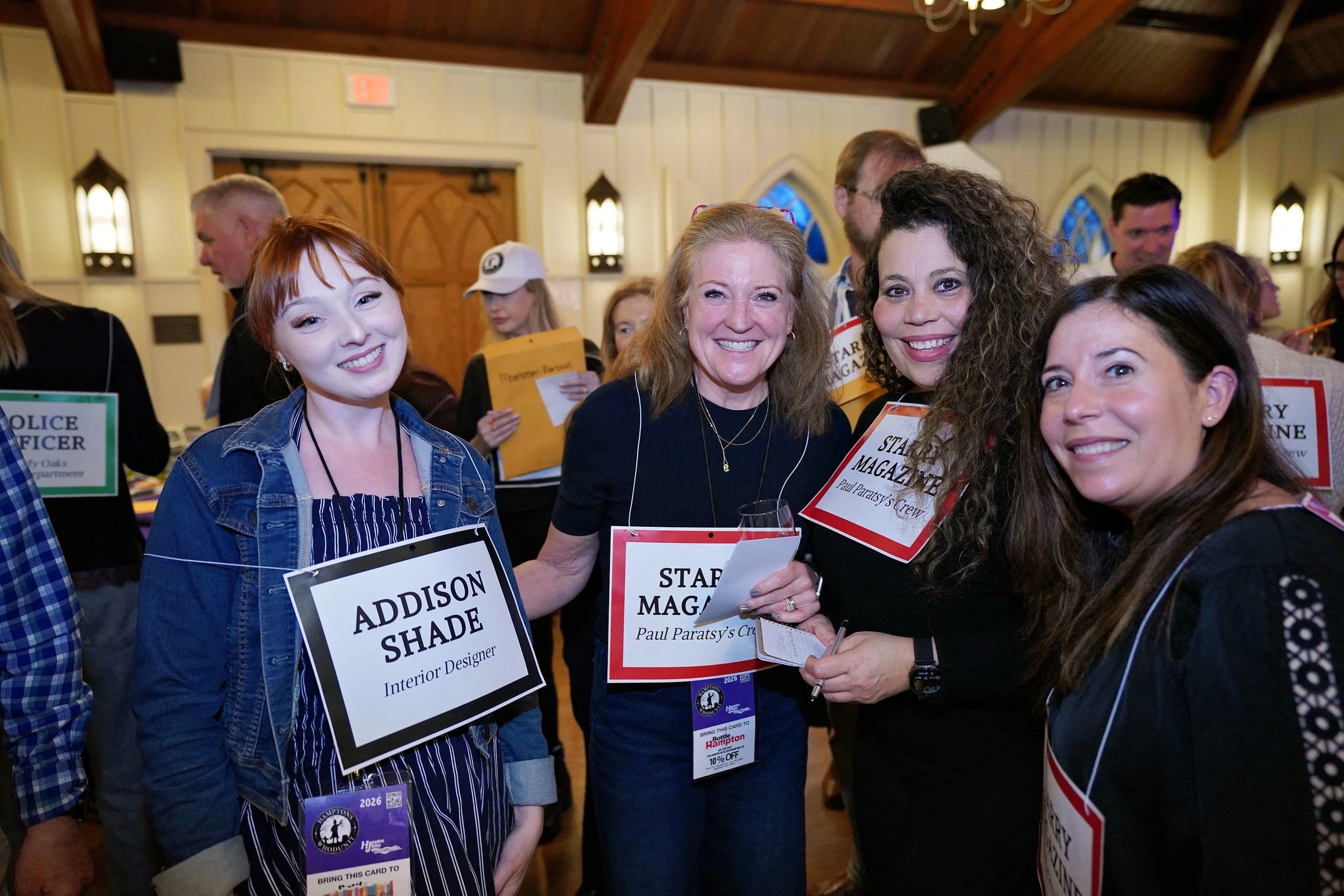 JMD07312 ©HamptonsWhodunit2026-East27Creative FRI GROUP SHOT BOOKSTAGRAMMERS.jpg